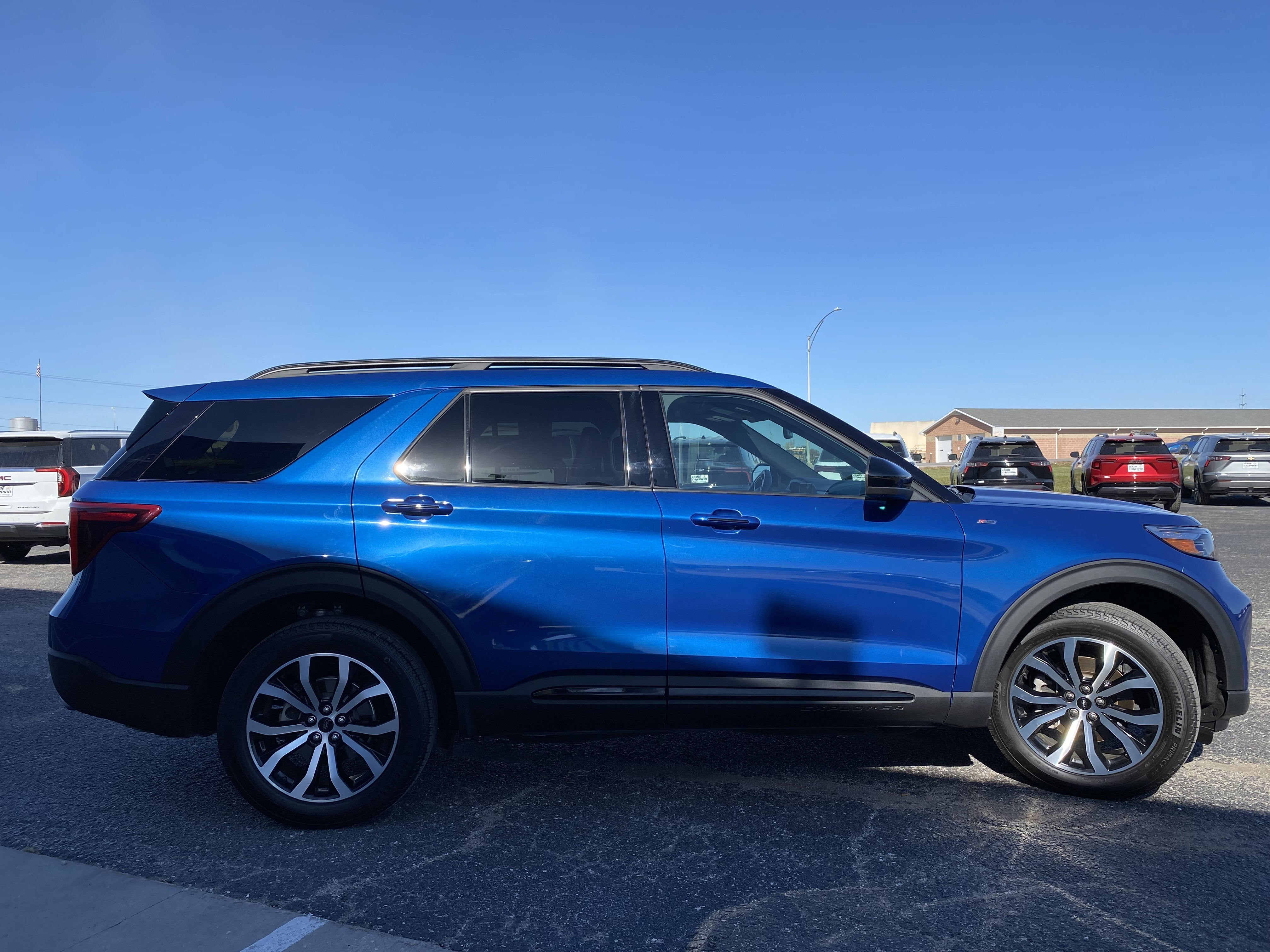 2023 Ford Explorer ST-Line