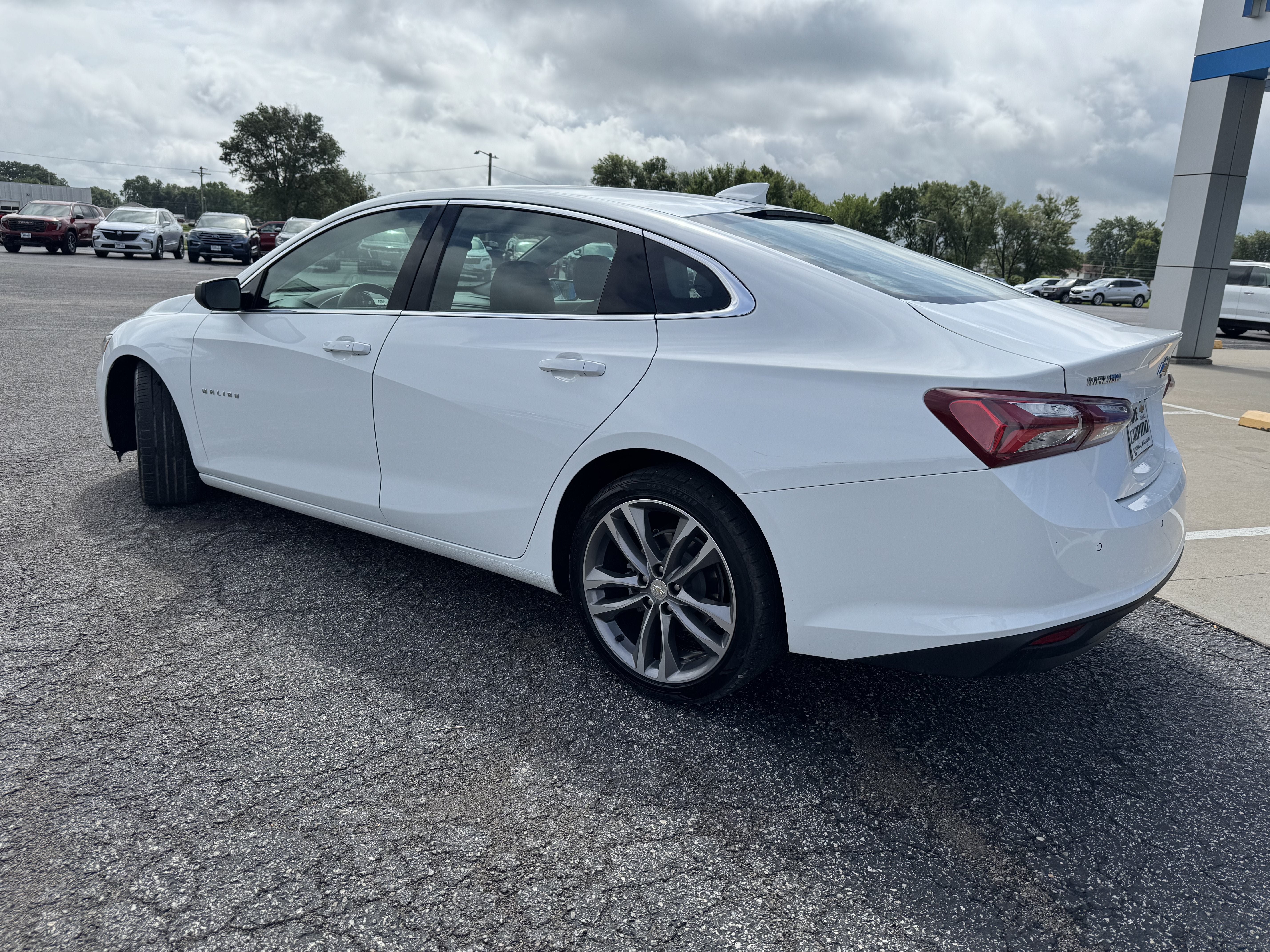 Used 2024 Chevrolet Malibu 2LT with VIN 1G1ZE5ST3RF233208 for sale in Kansas City