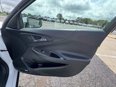 2024 Chevrolet Malibu 2LT