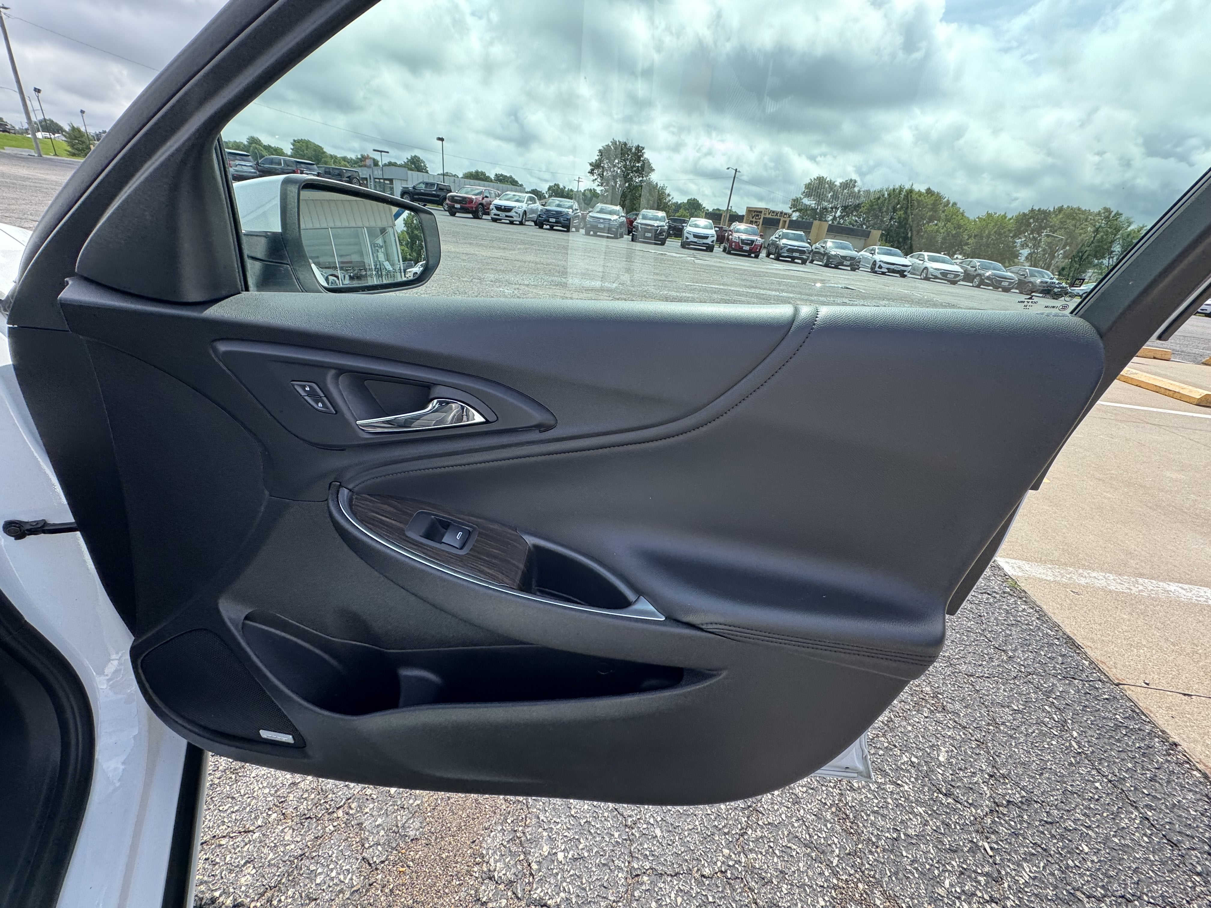2024 Chevrolet Malibu 2LT