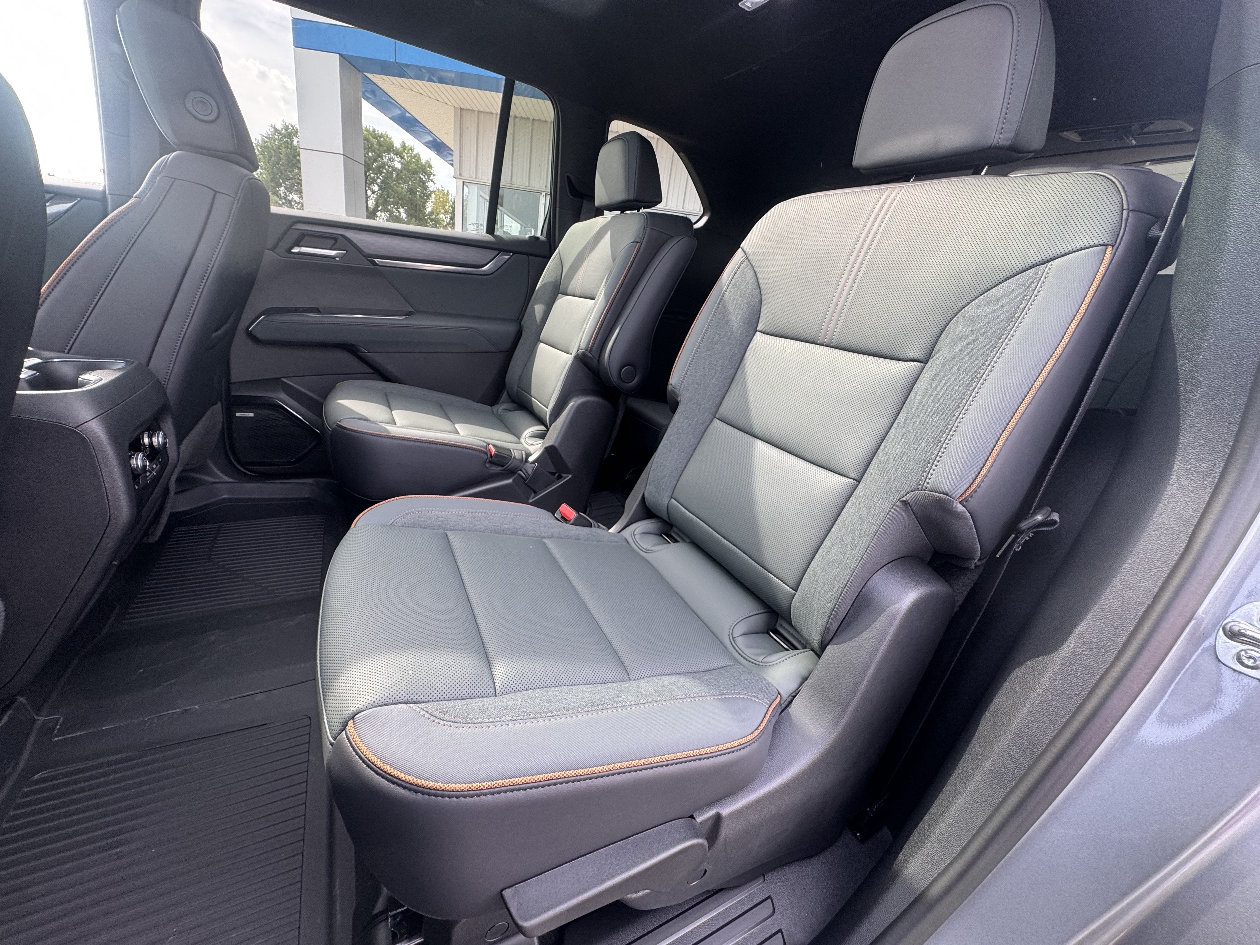 2027 GMC Acadia AT4