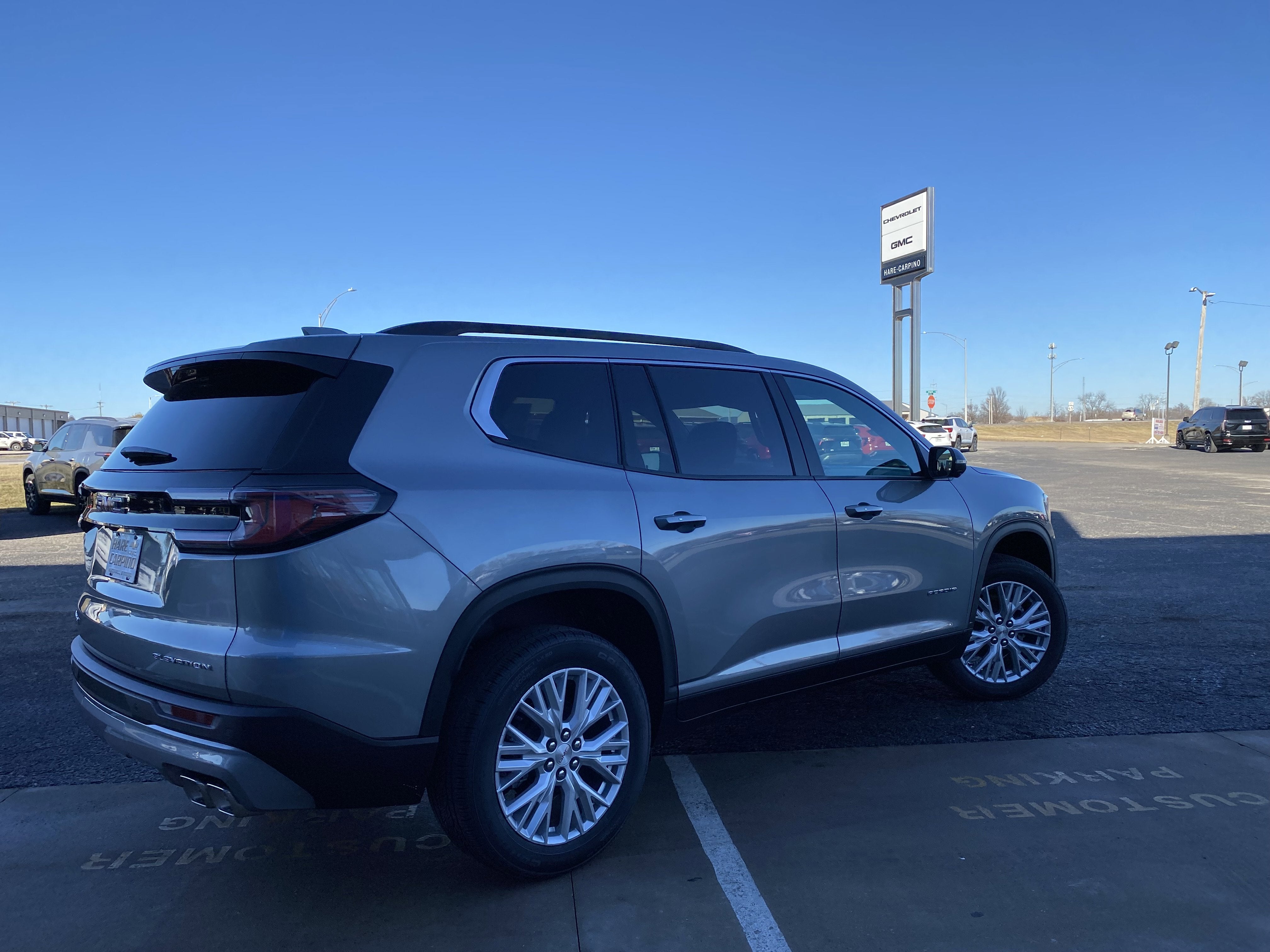 2026 GMC Acadia Elevation