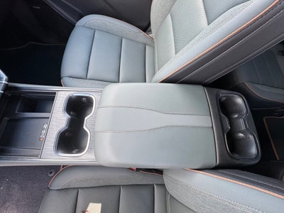 2025 GMC Acadia AT4