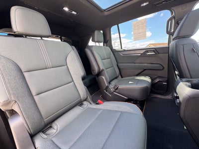 2025 GMC Acadia AT4