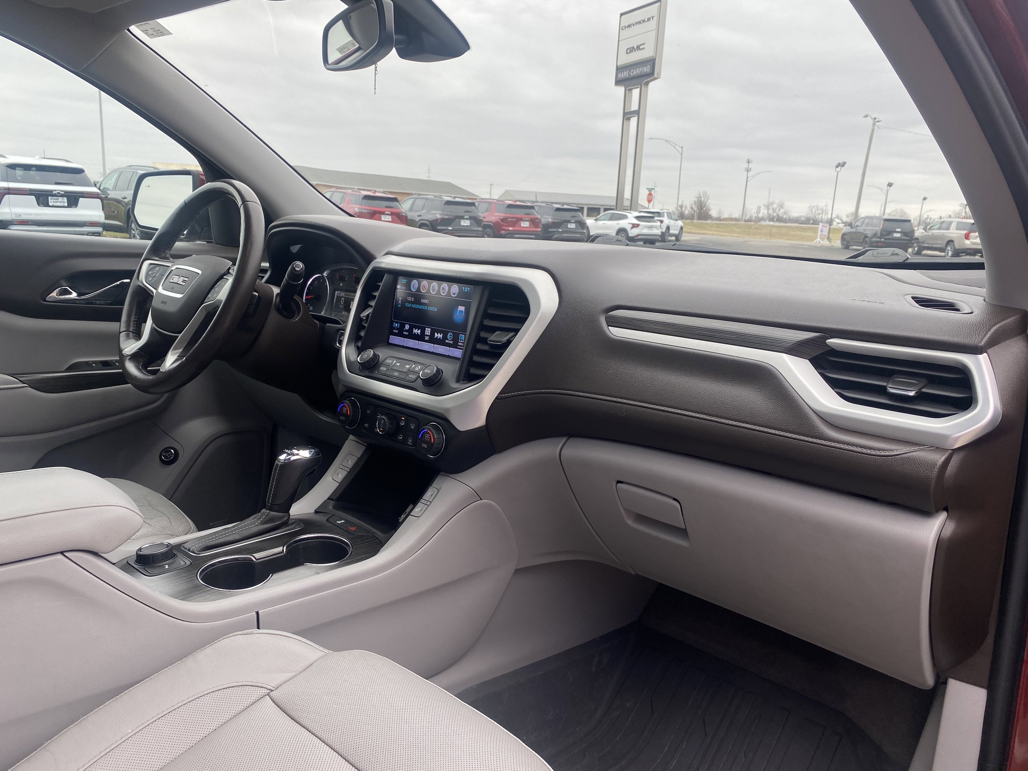 2018 GMC Acadia SLT