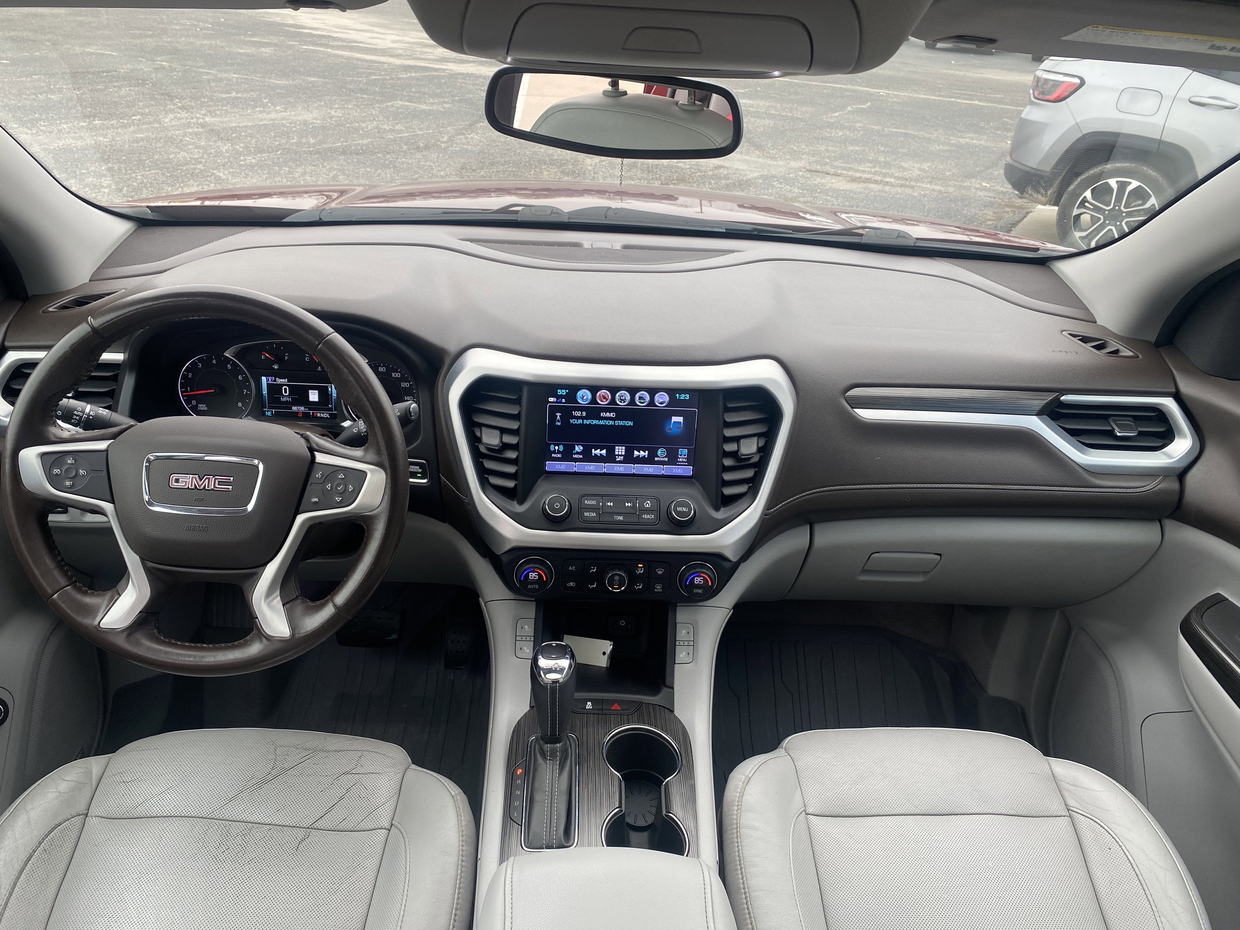 2018 GMC Acadia SLT