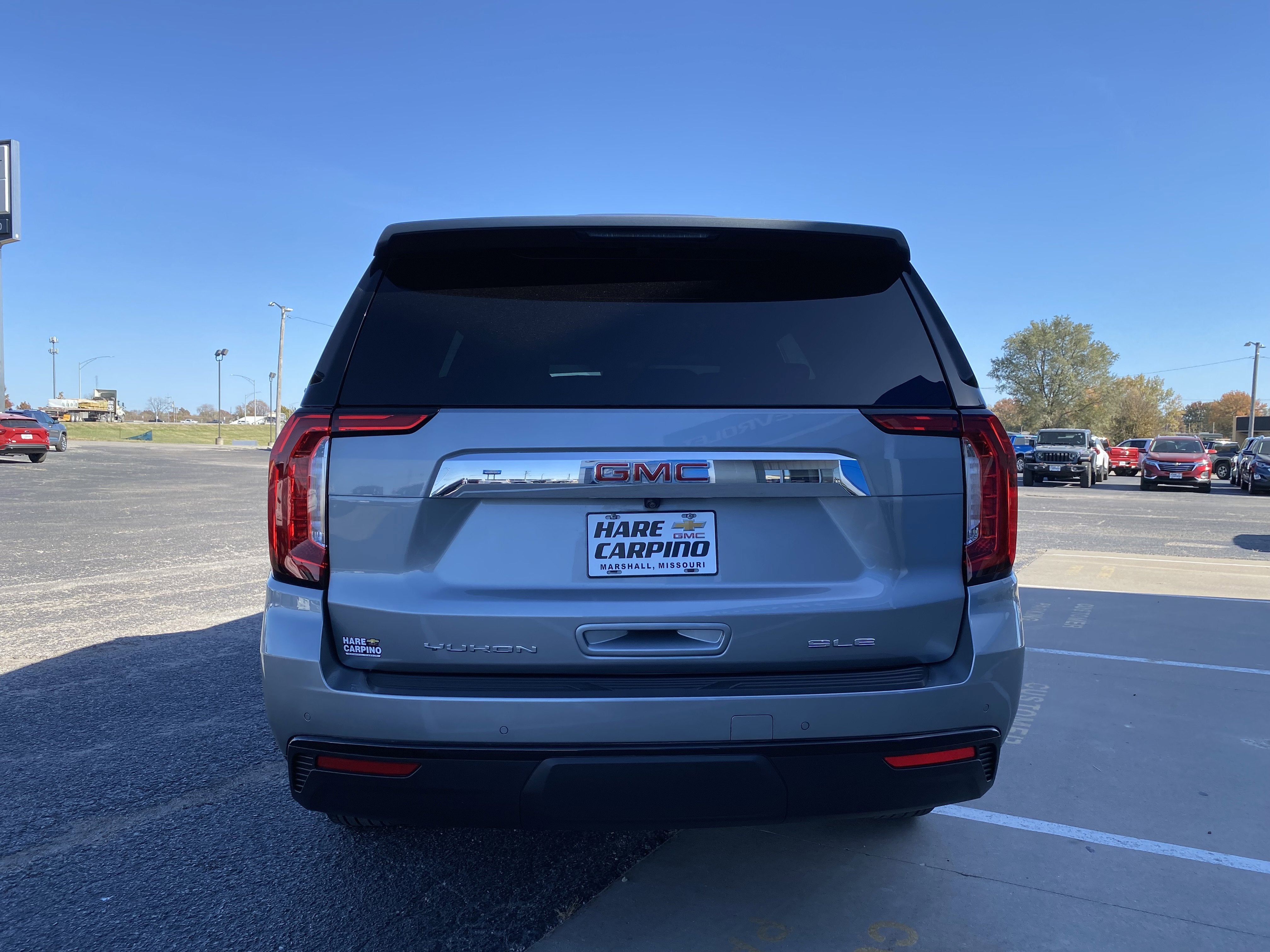 2024 GMC Yukon SLE
