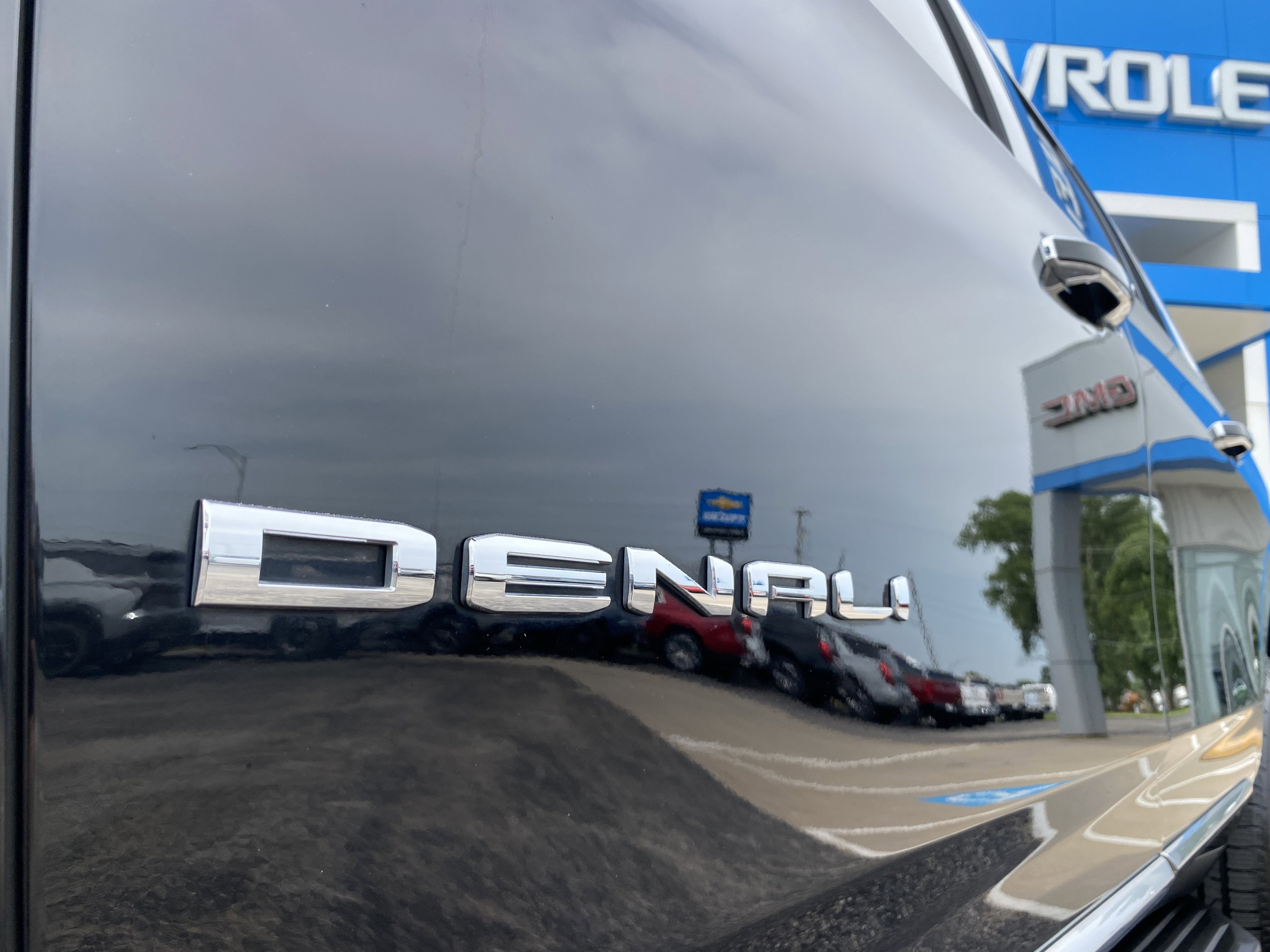2022 GMC Yukon Denali