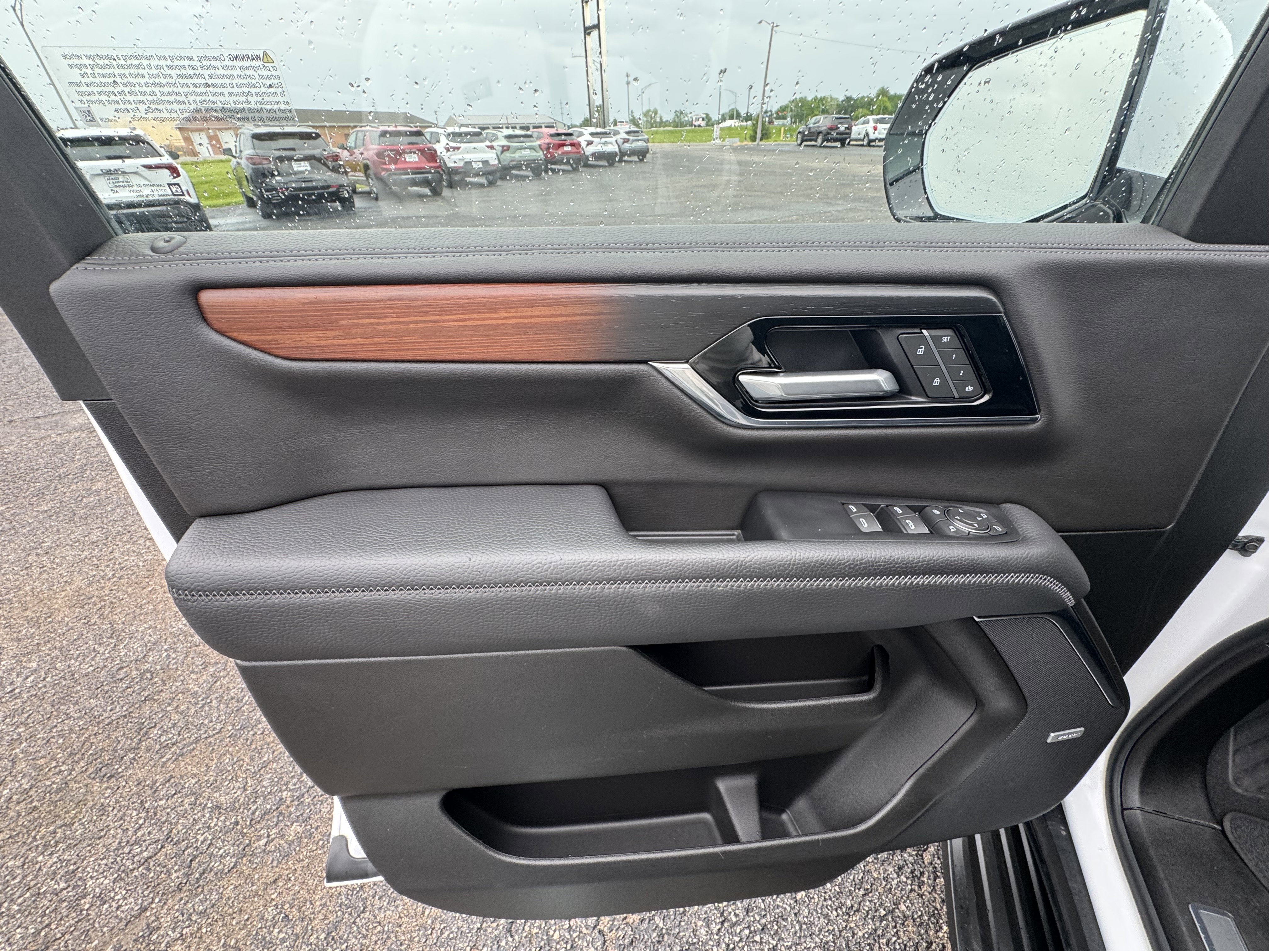 2025 GMC Yukon XL Denali