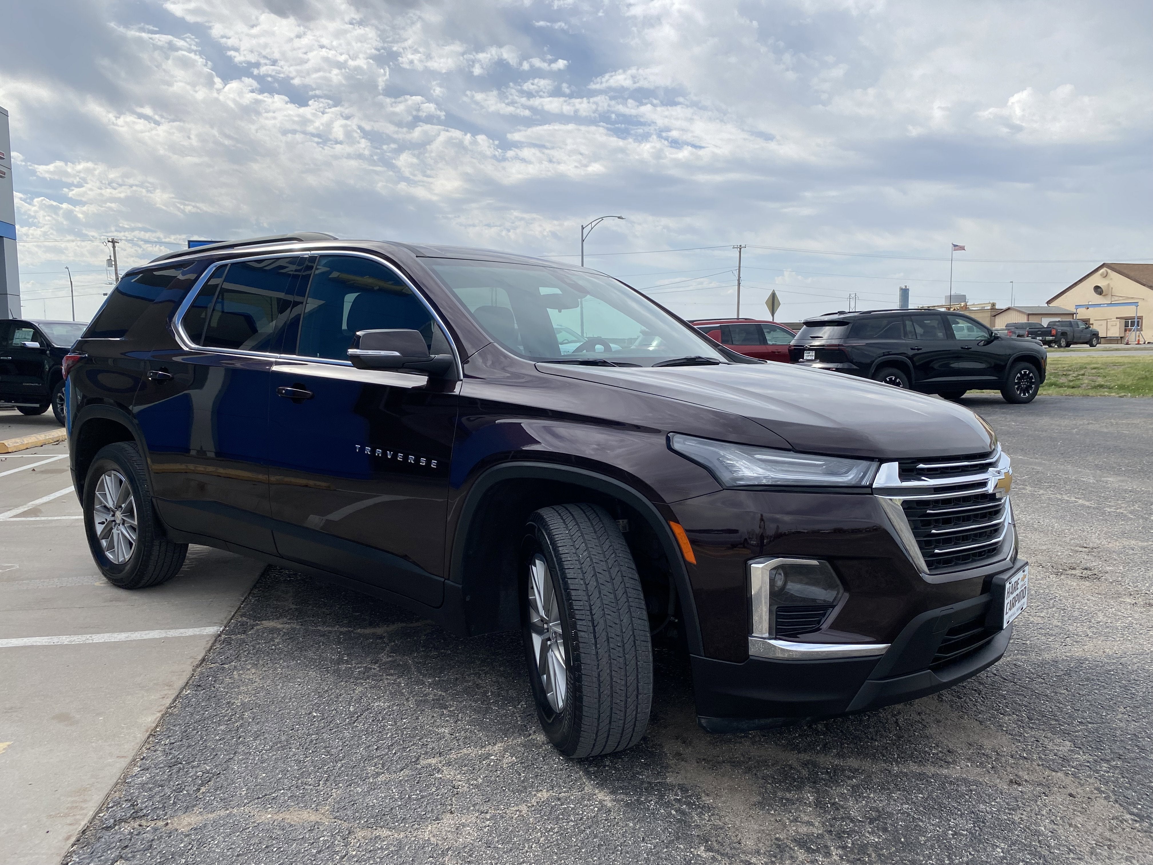 2023 Chevrolet Traverse LT Cloth