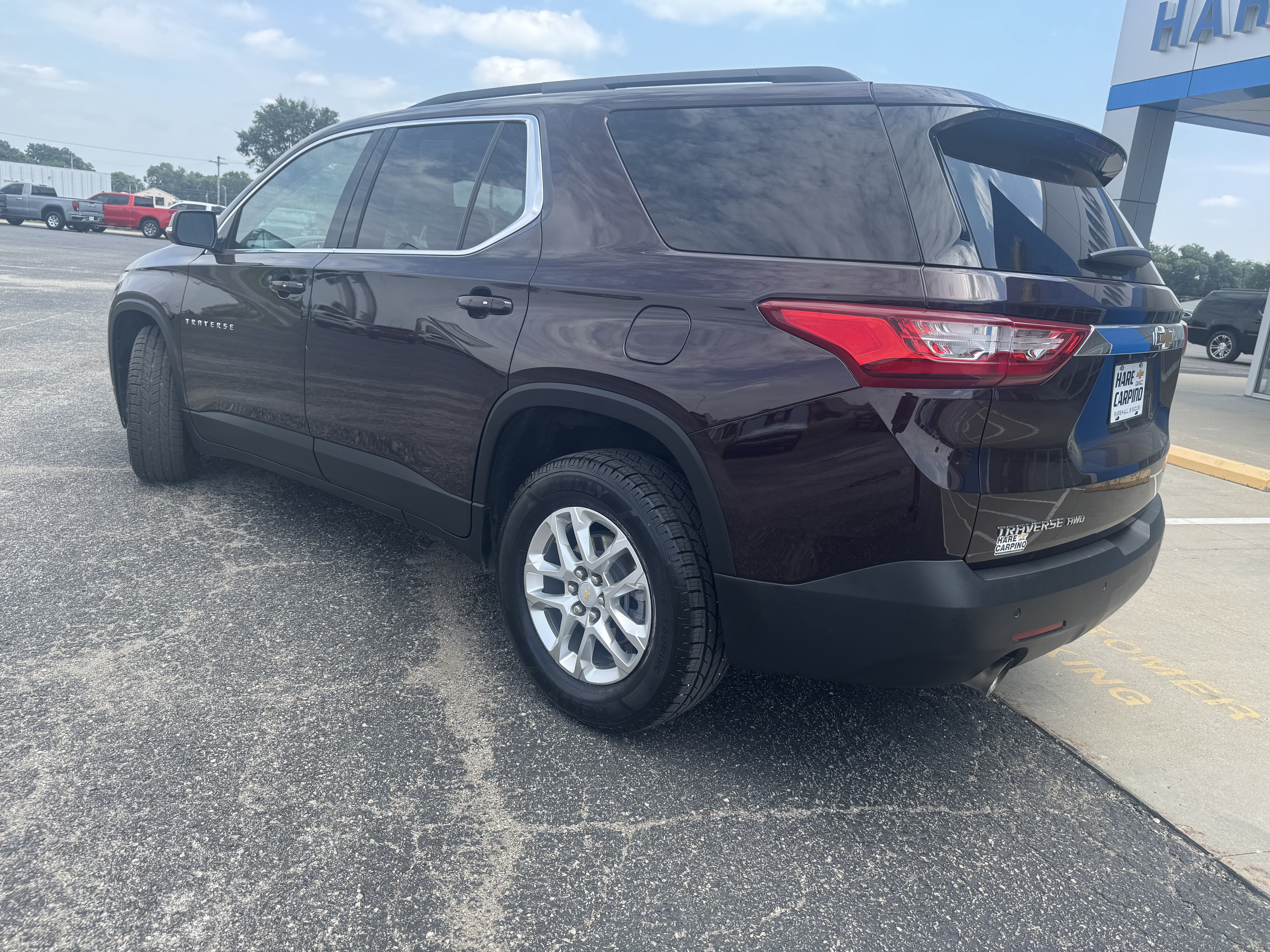 2021 Chevrolet Traverse LT Cloth