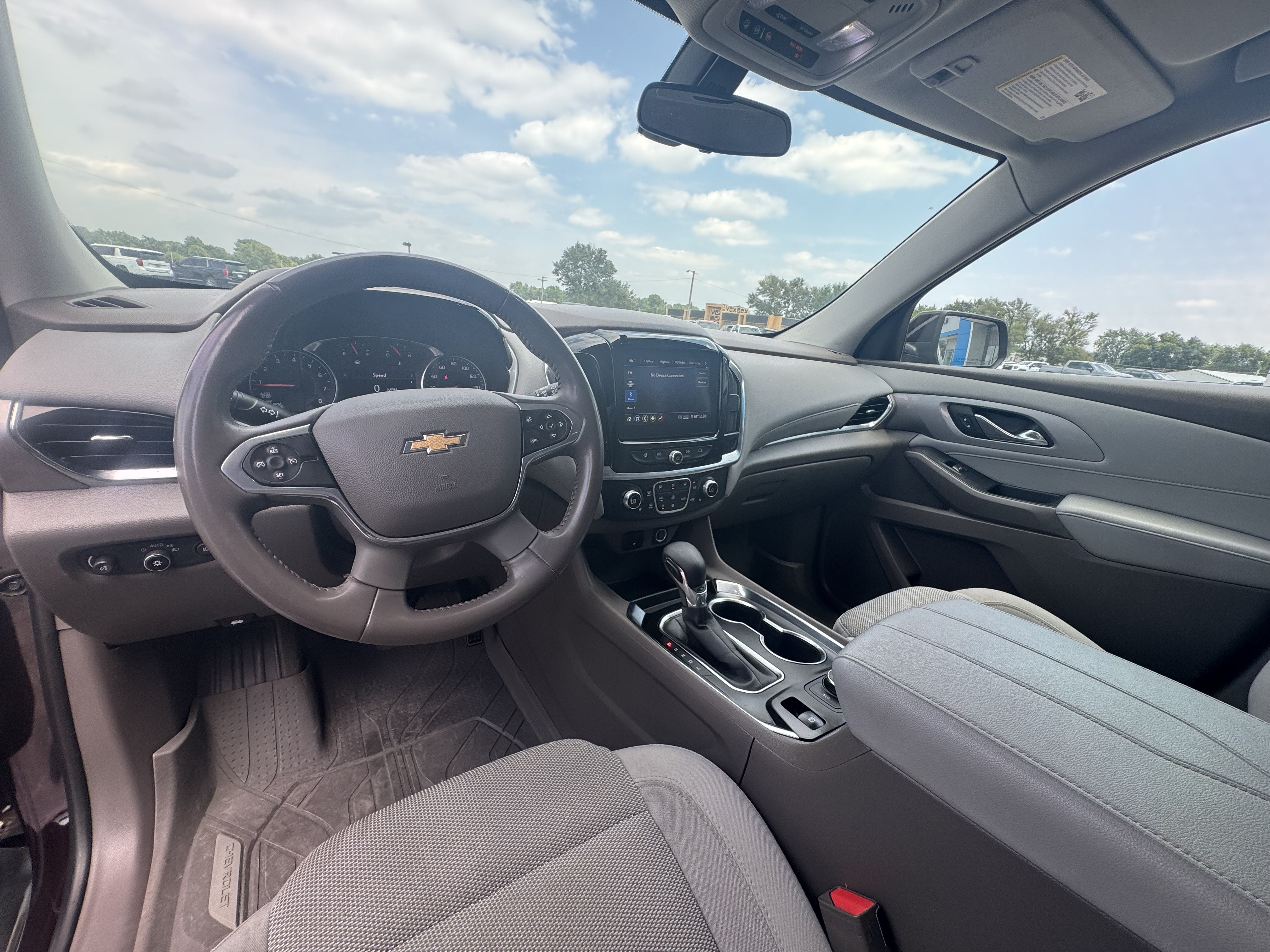 2021 Chevrolet Traverse LT Cloth
