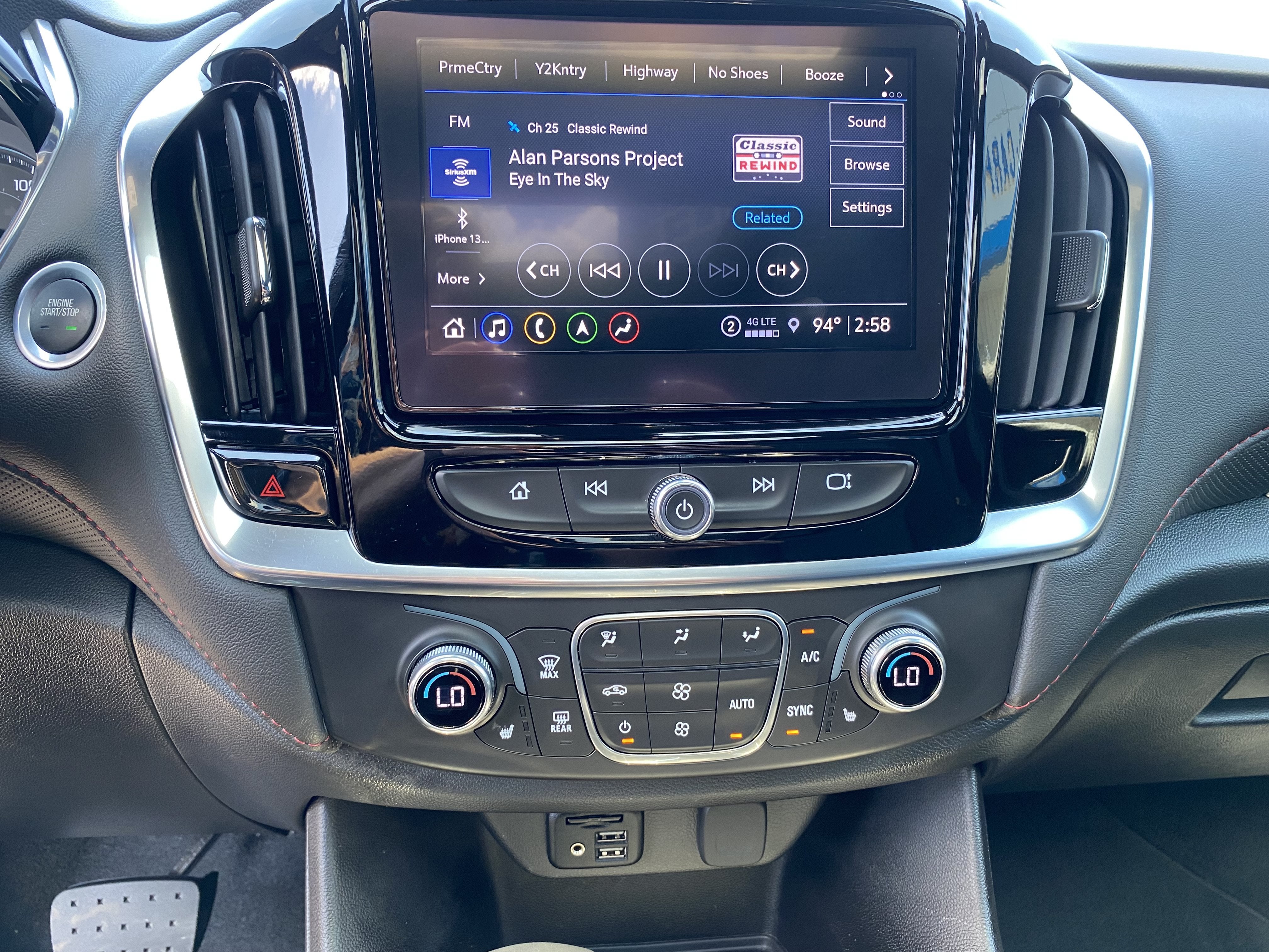 2023 Chevrolet Traverse RS