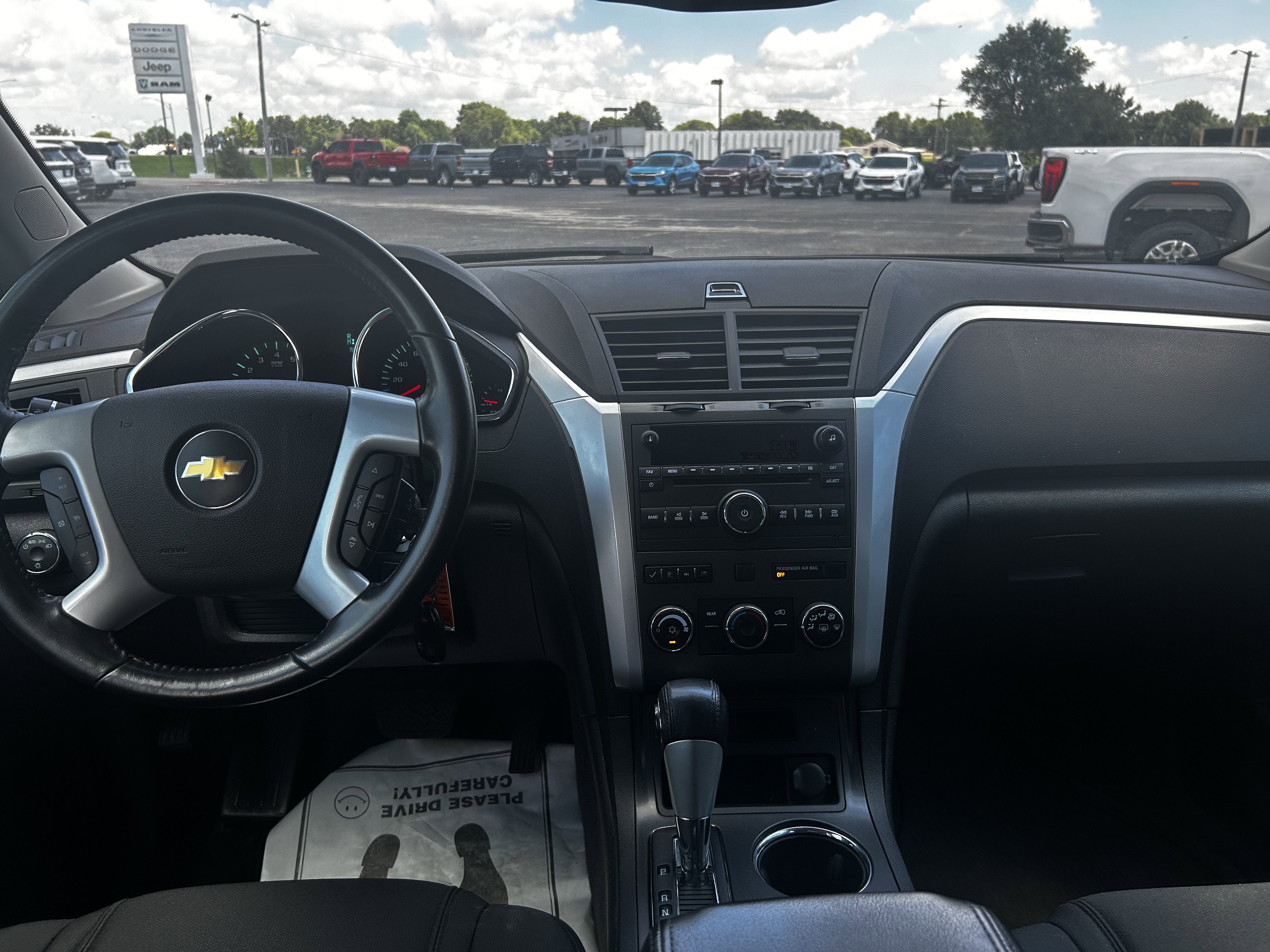 2011 Chevrolet Traverse LT w/1LT