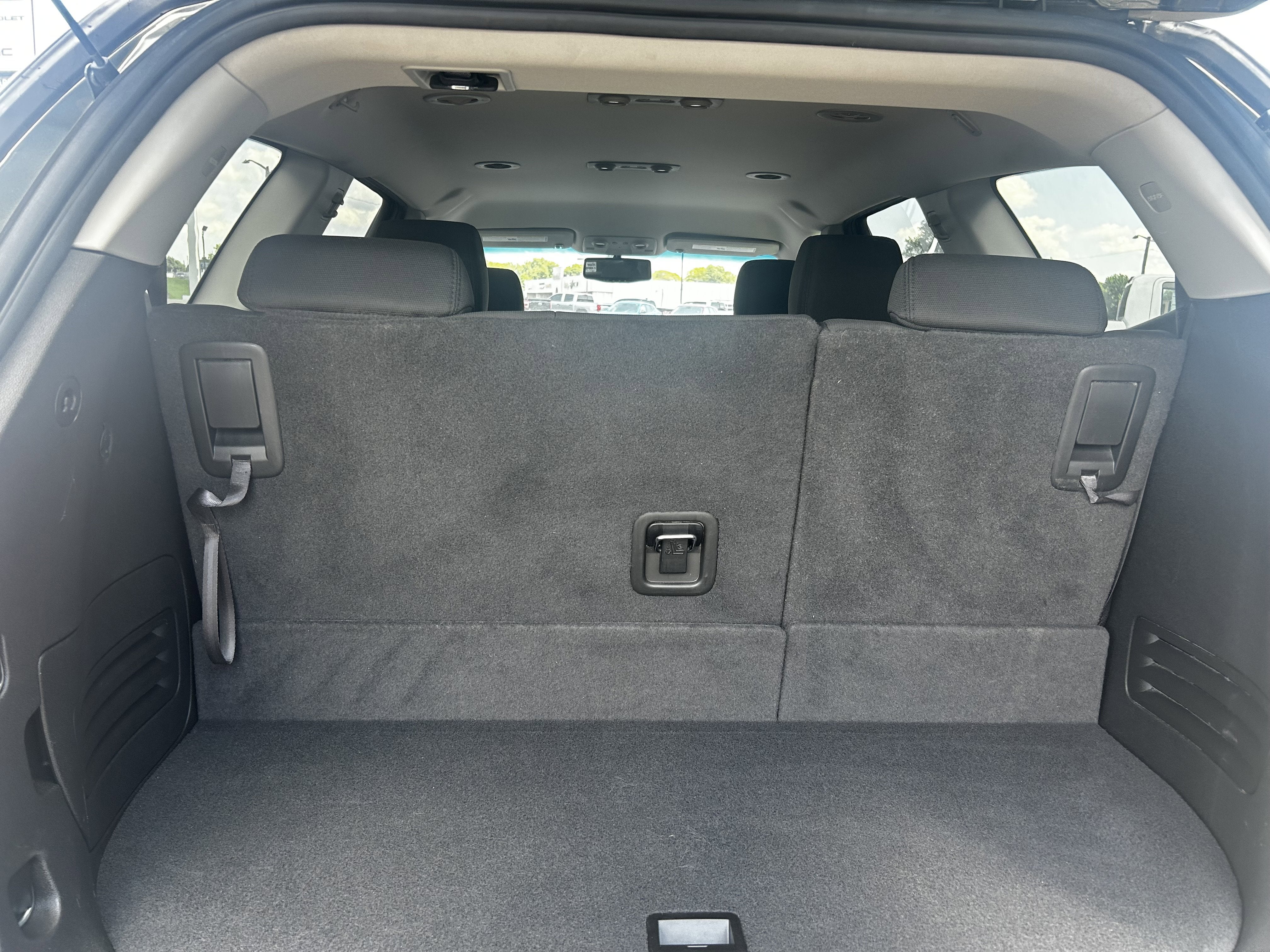 2011 Chevrolet Traverse LT w/1LT