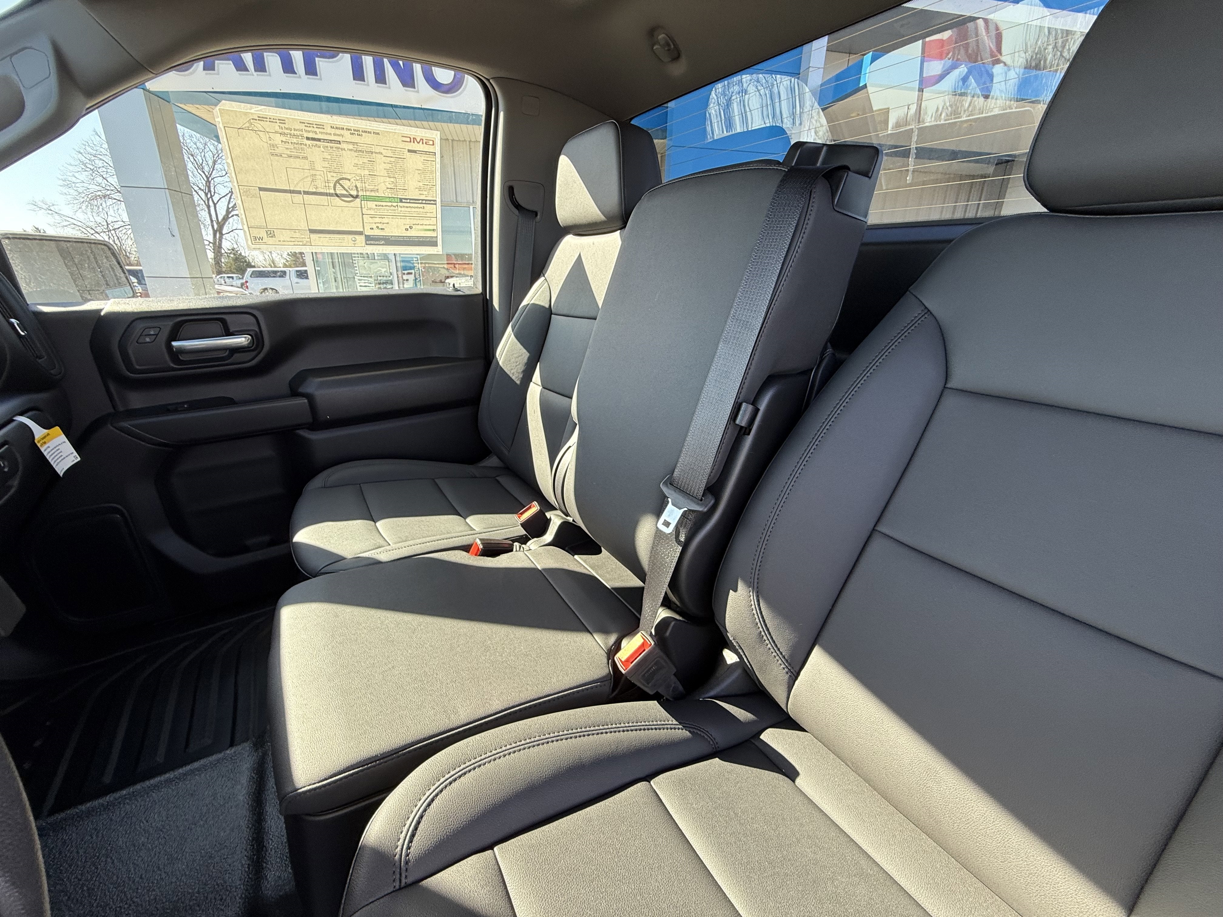 2025 GMC Sierra 2500 HD Pro