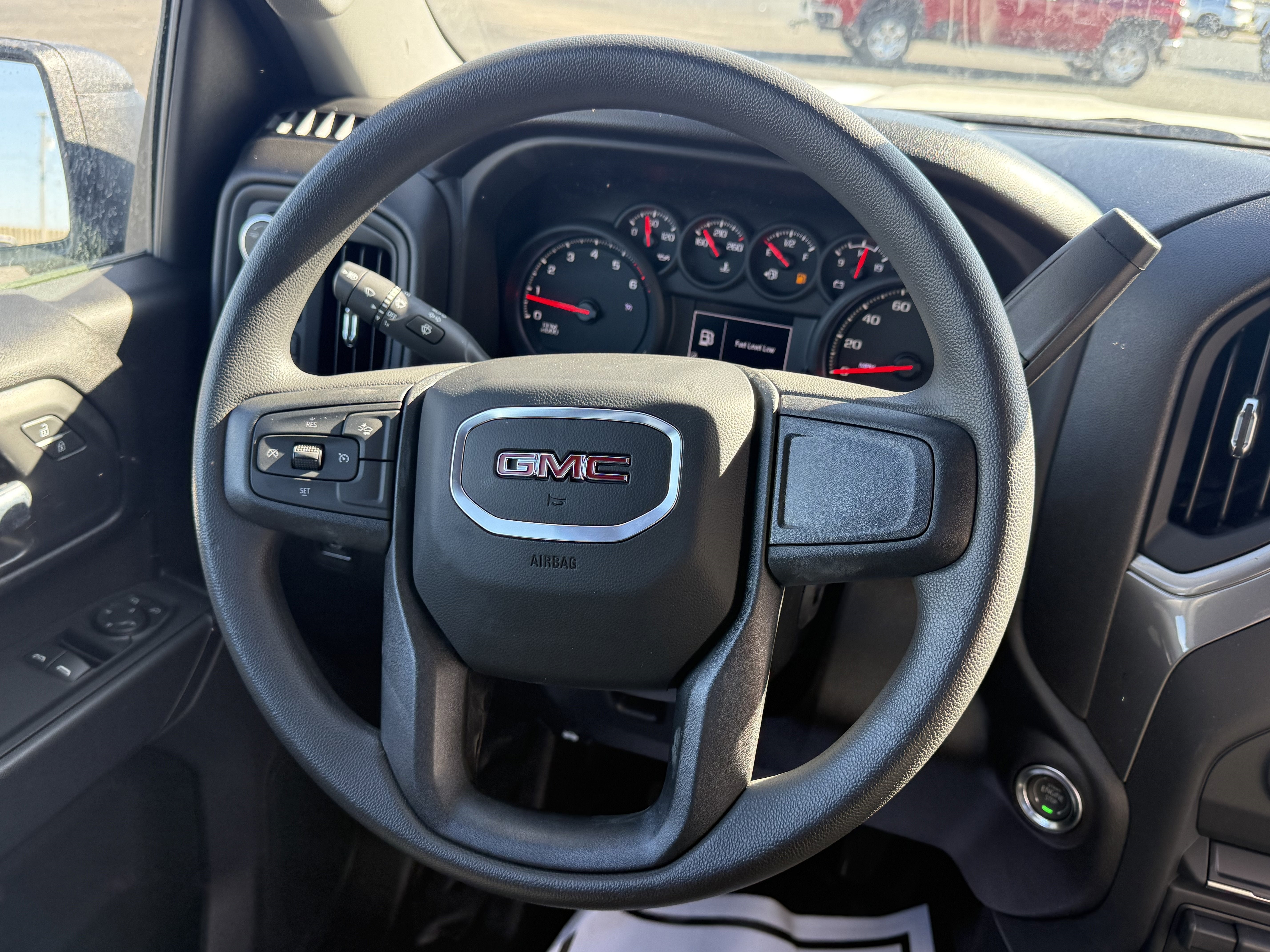 2025 GMC Sierra 2500 HD Pro