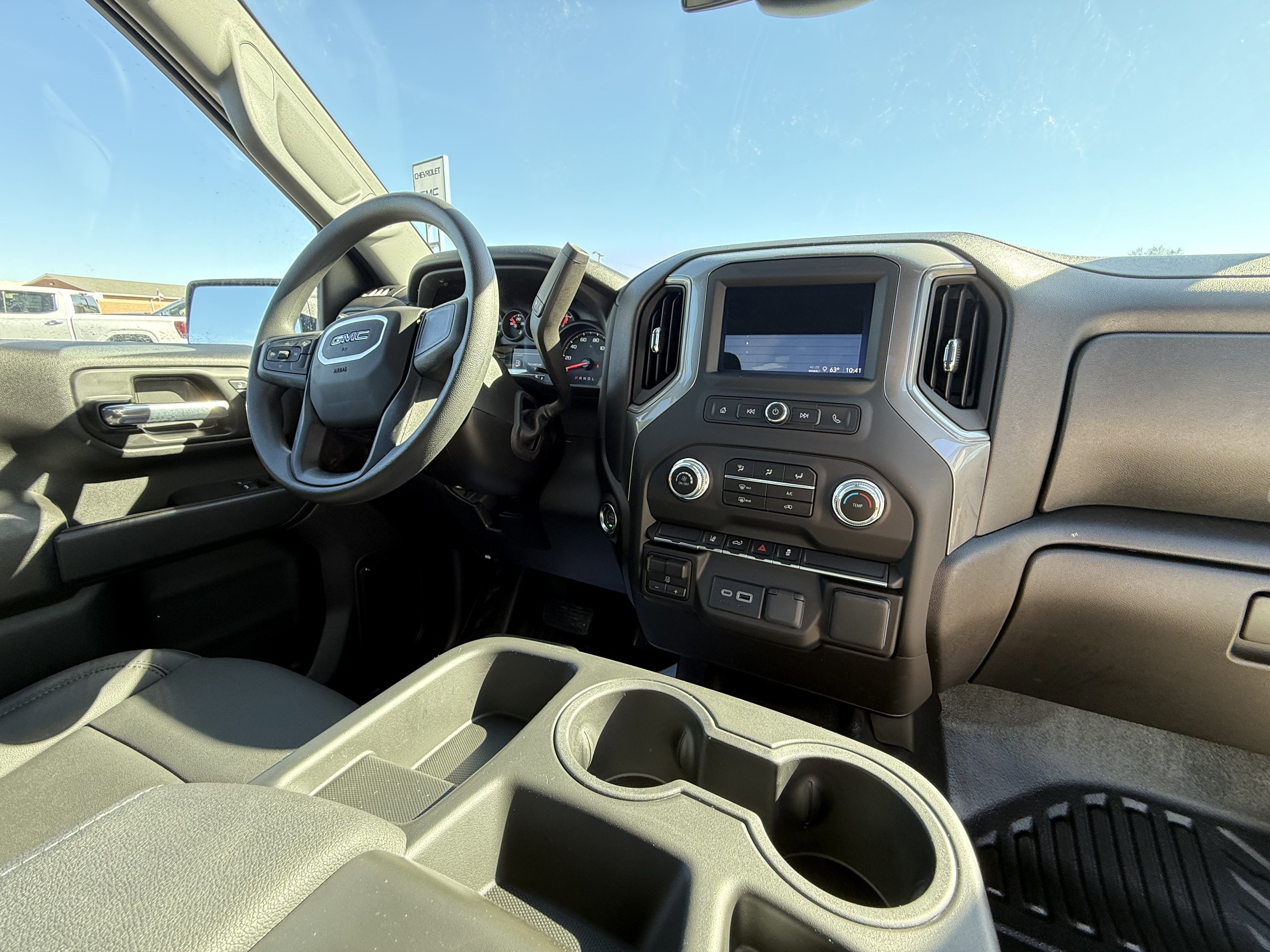 2025 GMC Sierra 2500 HD Pro