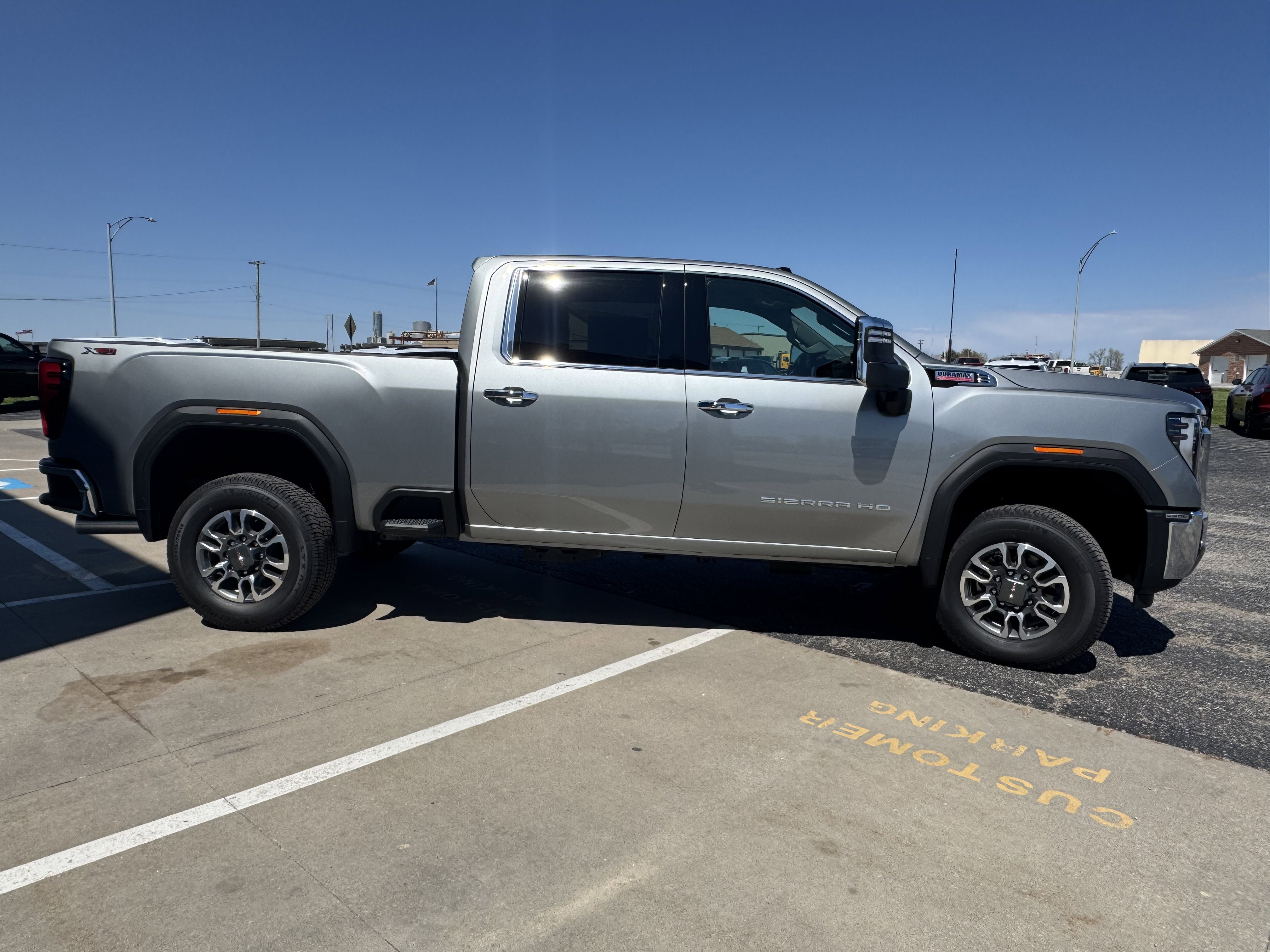 2026 GMC Sierra 2500 HD SLT