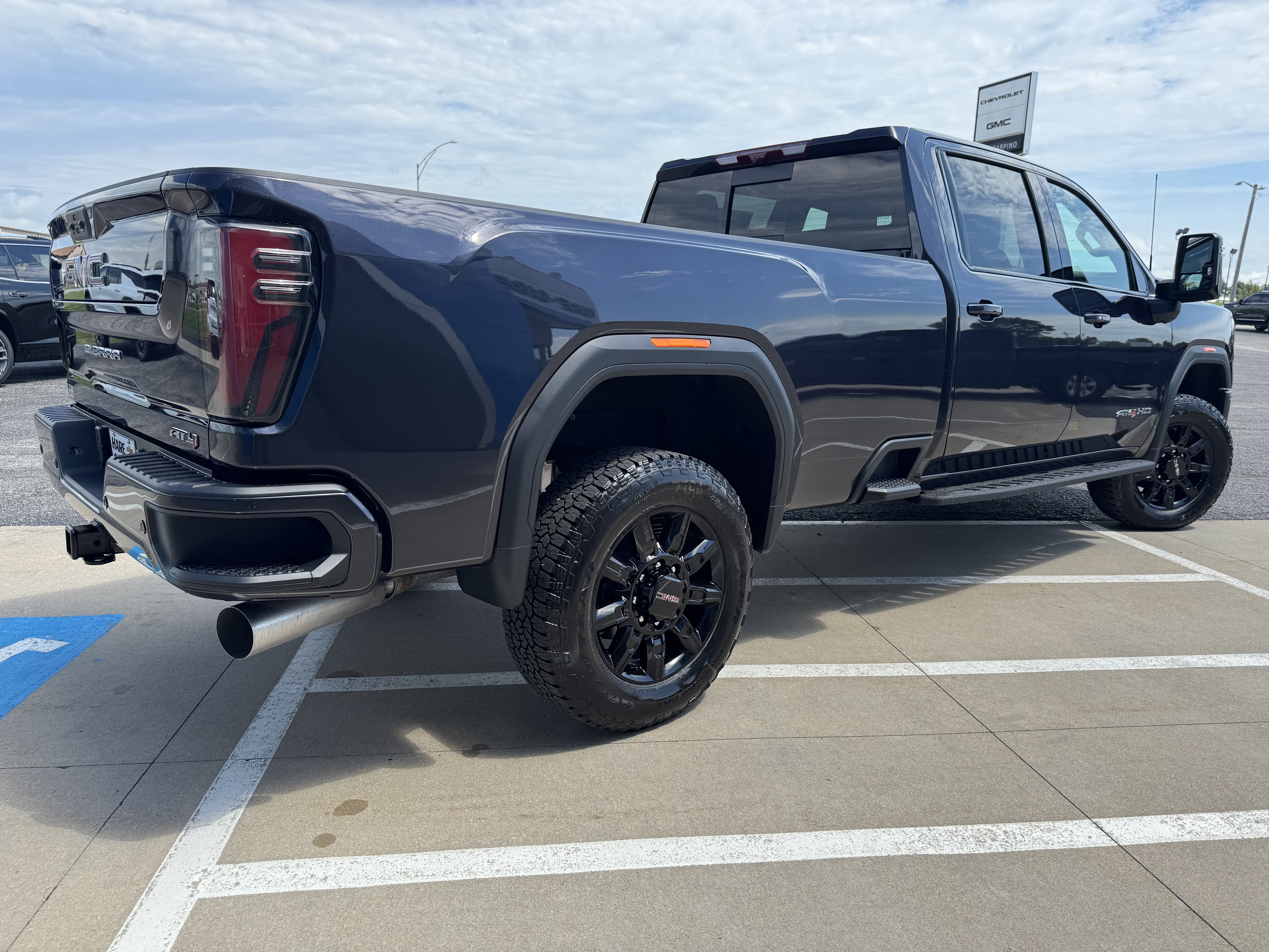 2026 GMC Sierra 3500 HD AT4