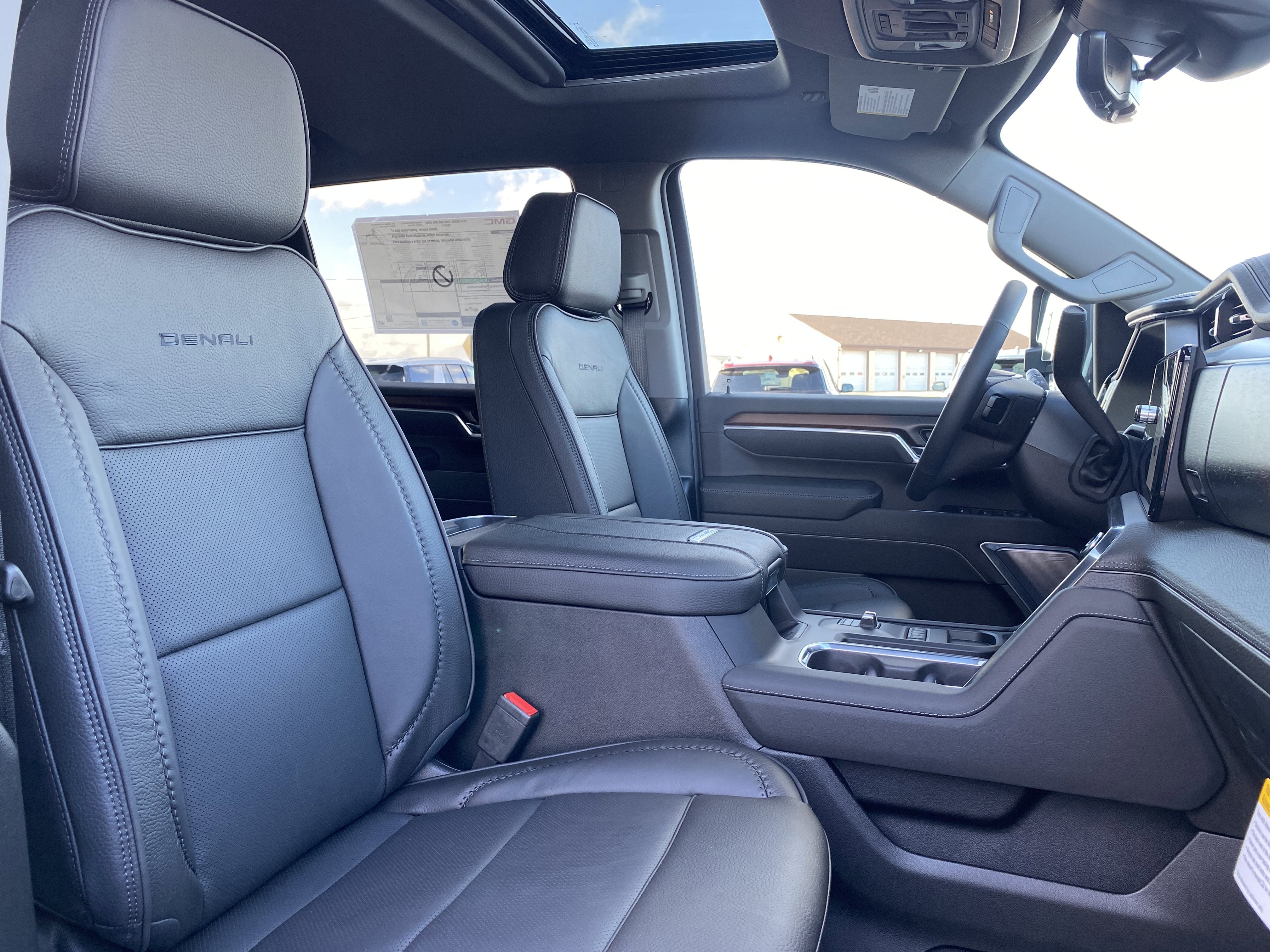 2026 GMC Sierra 3500 HD Denali DRW