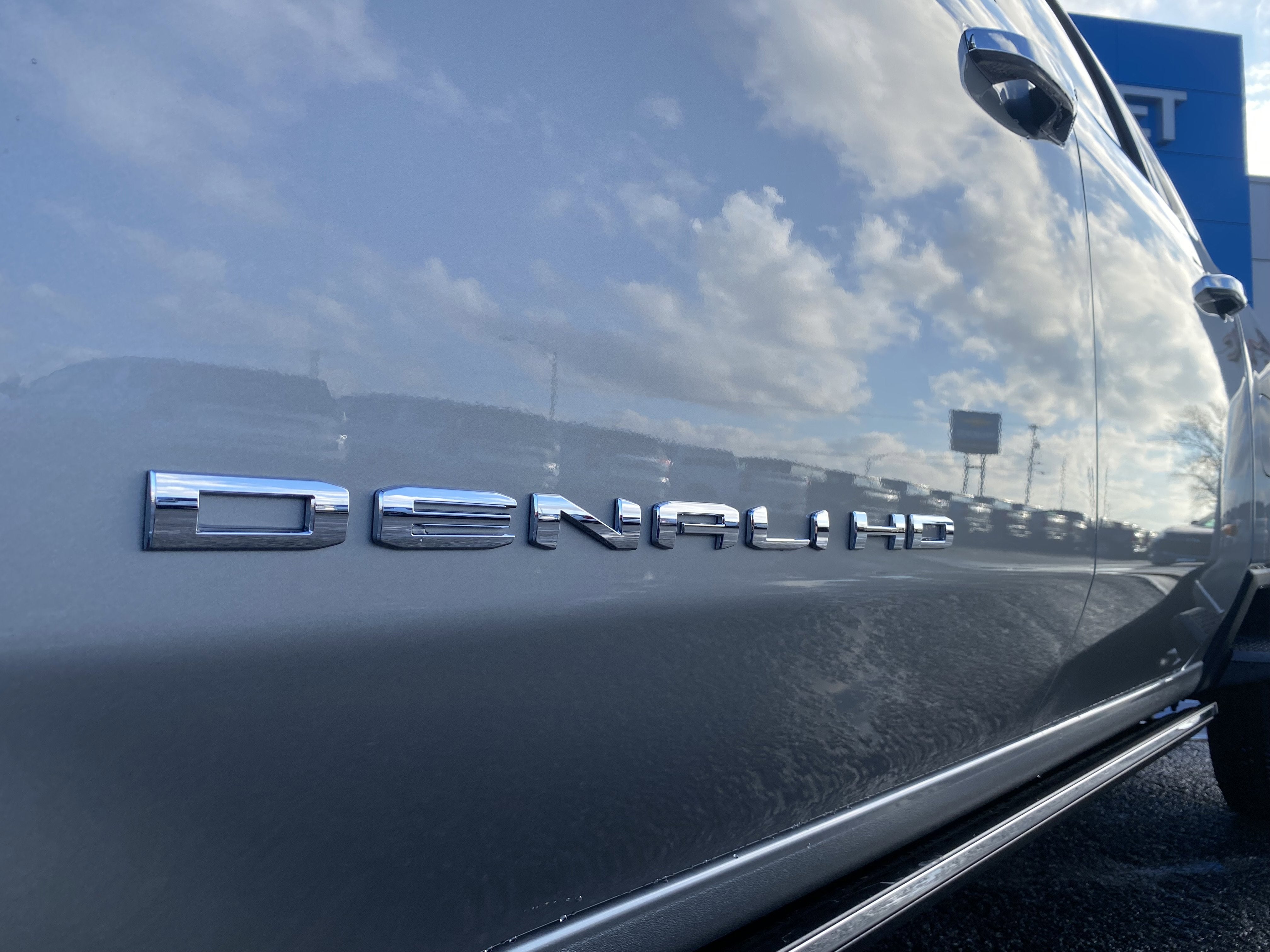 2026 GMC Sierra 3500 HD Denali DRW