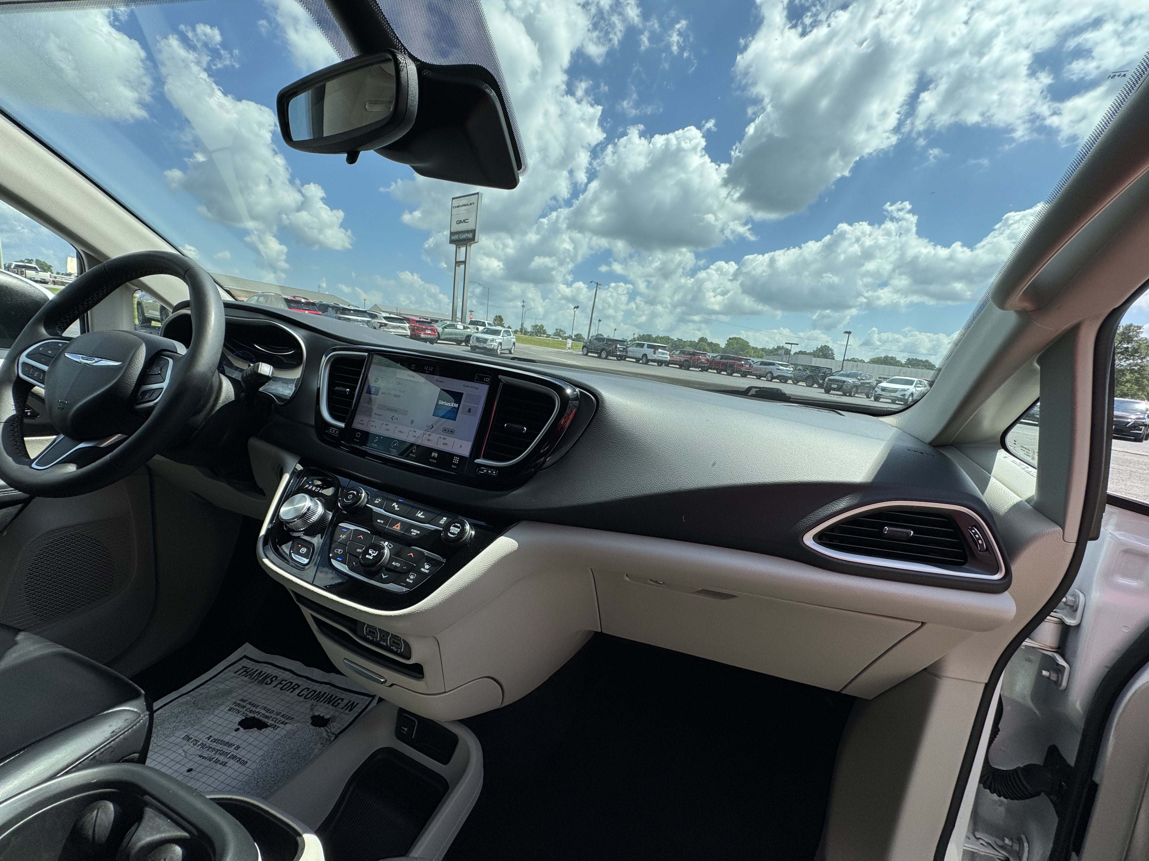 2023 Chrysler Pacifica Touring L