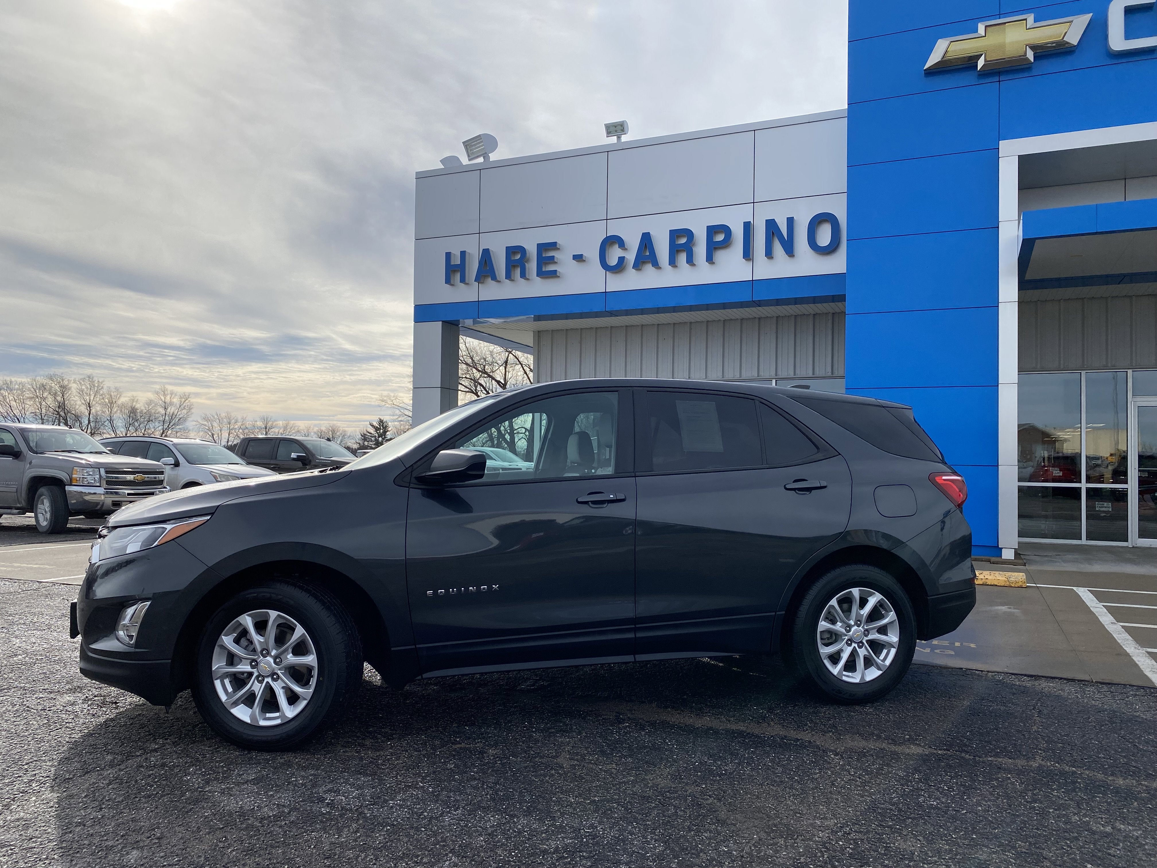 Used 2020 Chevrolet Equinox LS with VIN 2GNAXSEV6L6143084 for sale in Kansas City