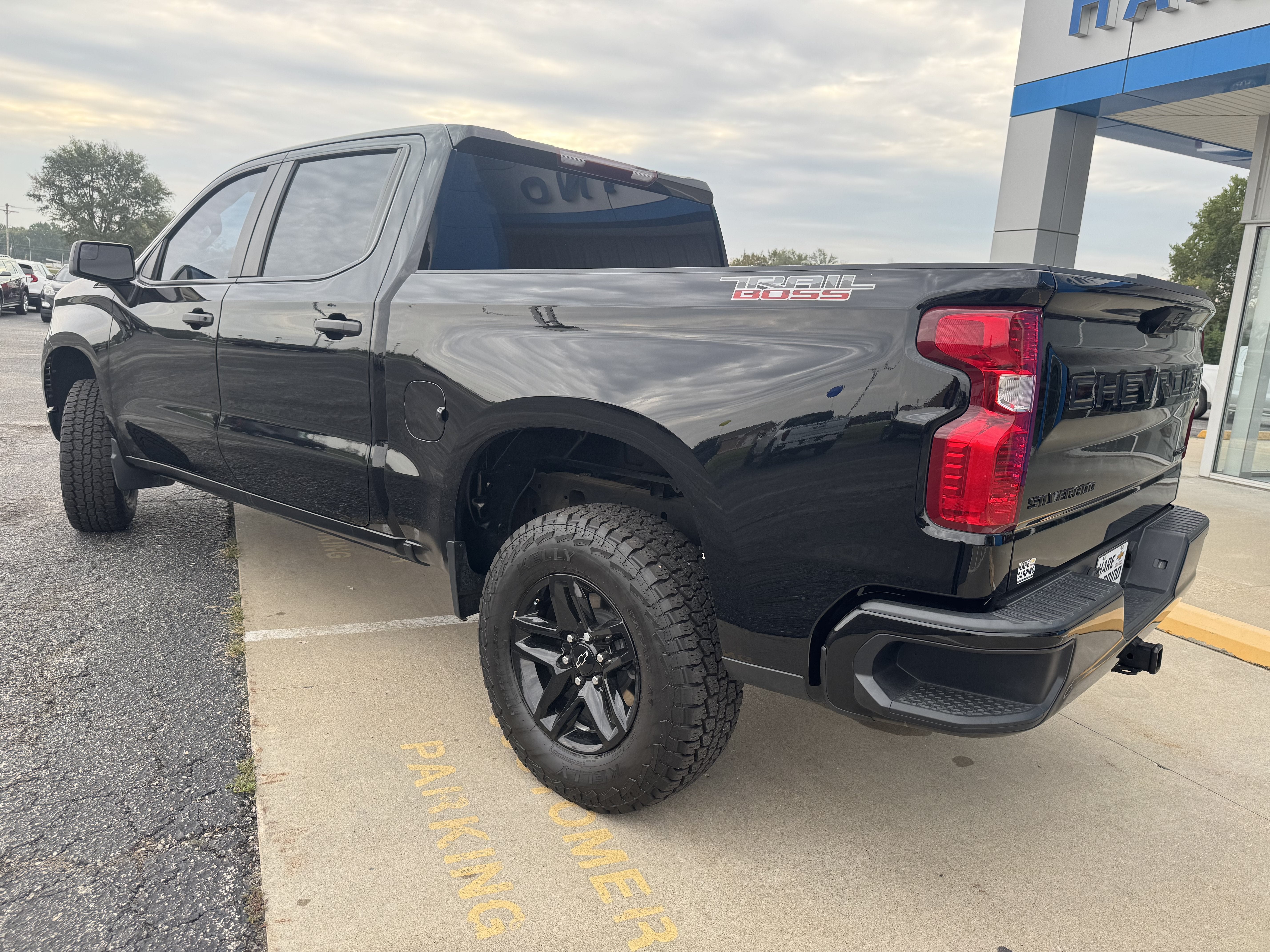2024 Chevrolet Silverado 1500 Custom Trail Boss