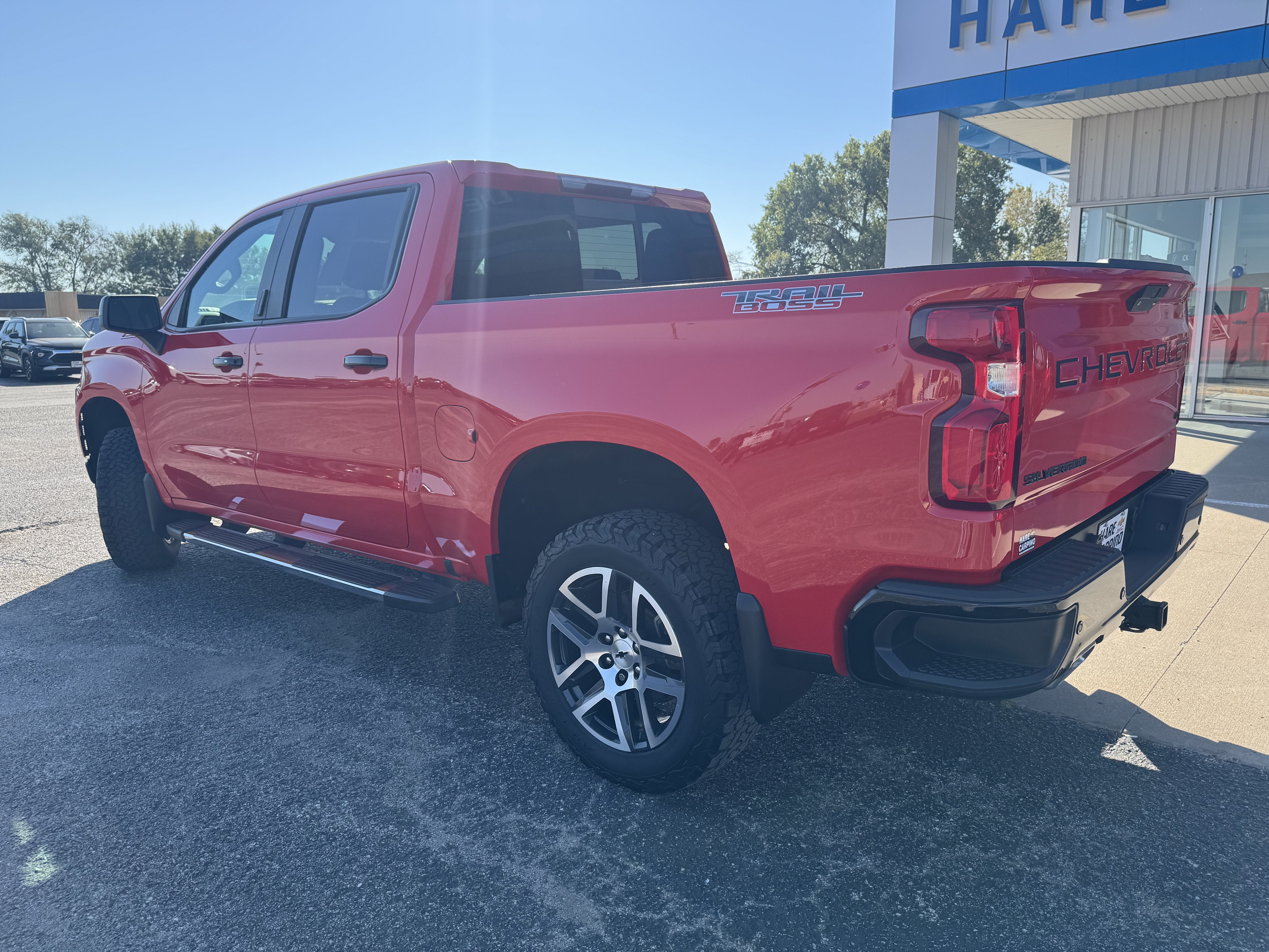 Used 2020 Chevrolet Silverado 1500 LT Trail Boss with VIN 3GCPYFED2LG100879 for sale in Kansas City