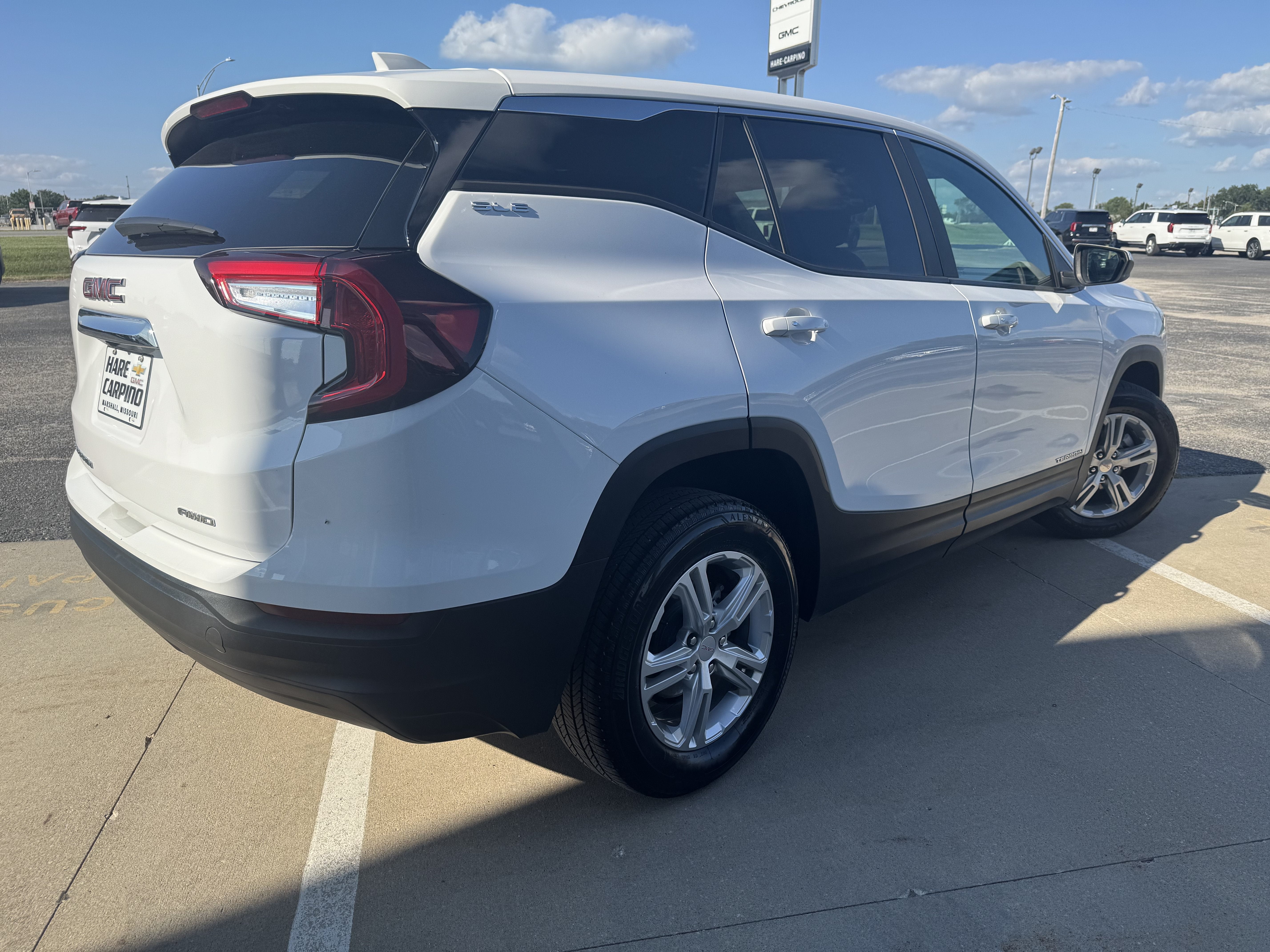 2024 GMC Terrain SLE