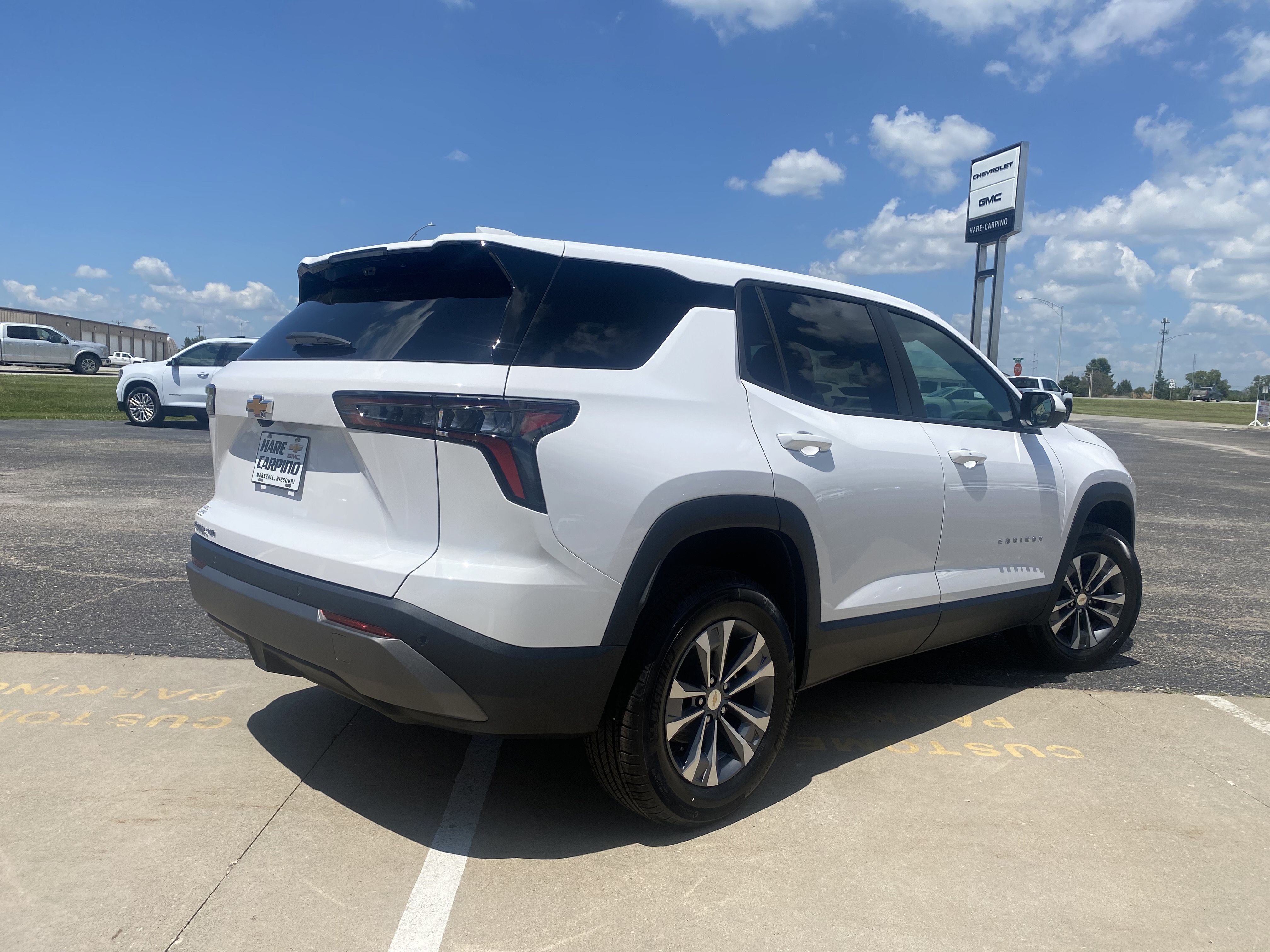 2027 Chevrolet Equinox LT
