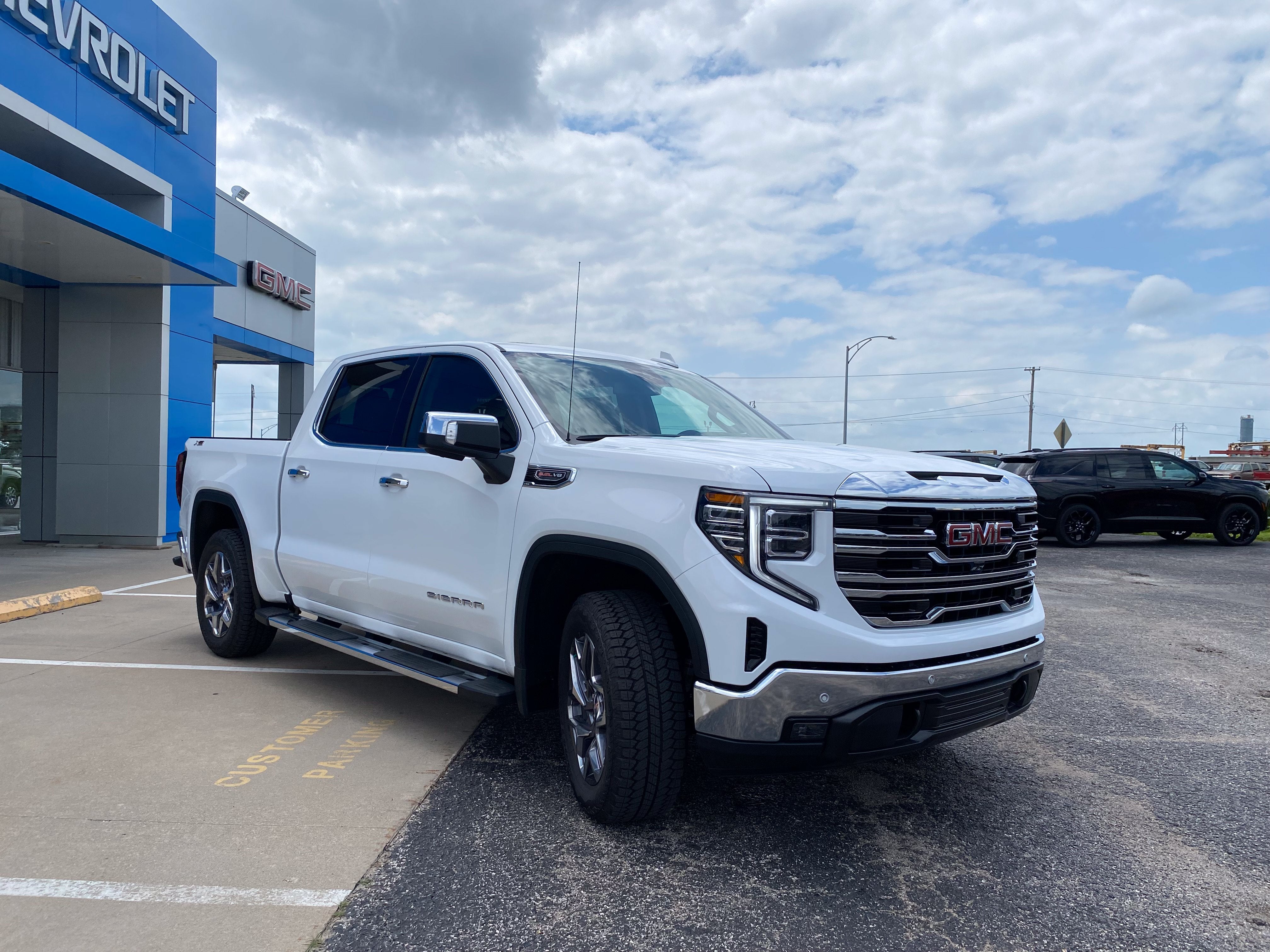 2026 GMC Sierra 1500 SLT