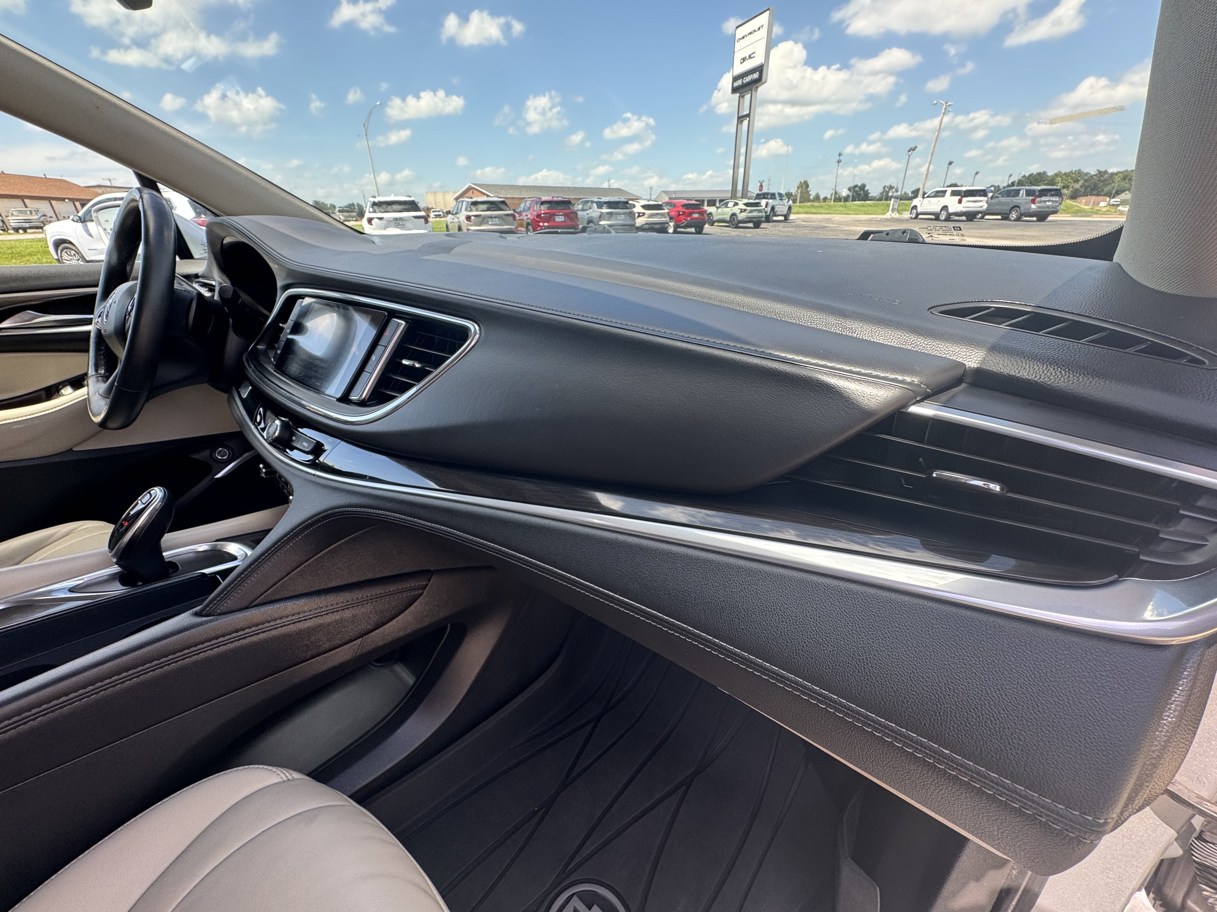 2020 Buick Enclave Essence