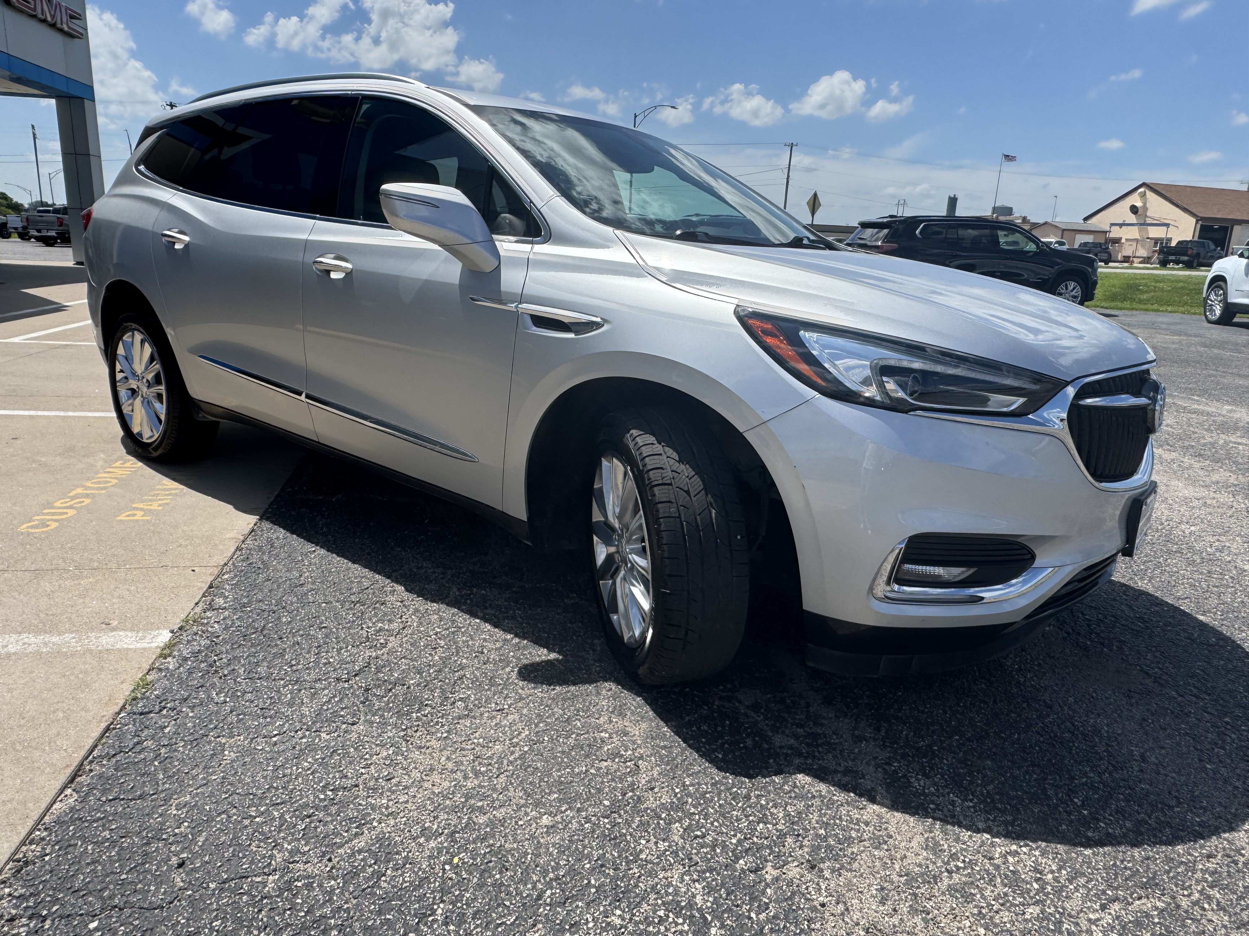 2020 Buick Enclave Essence