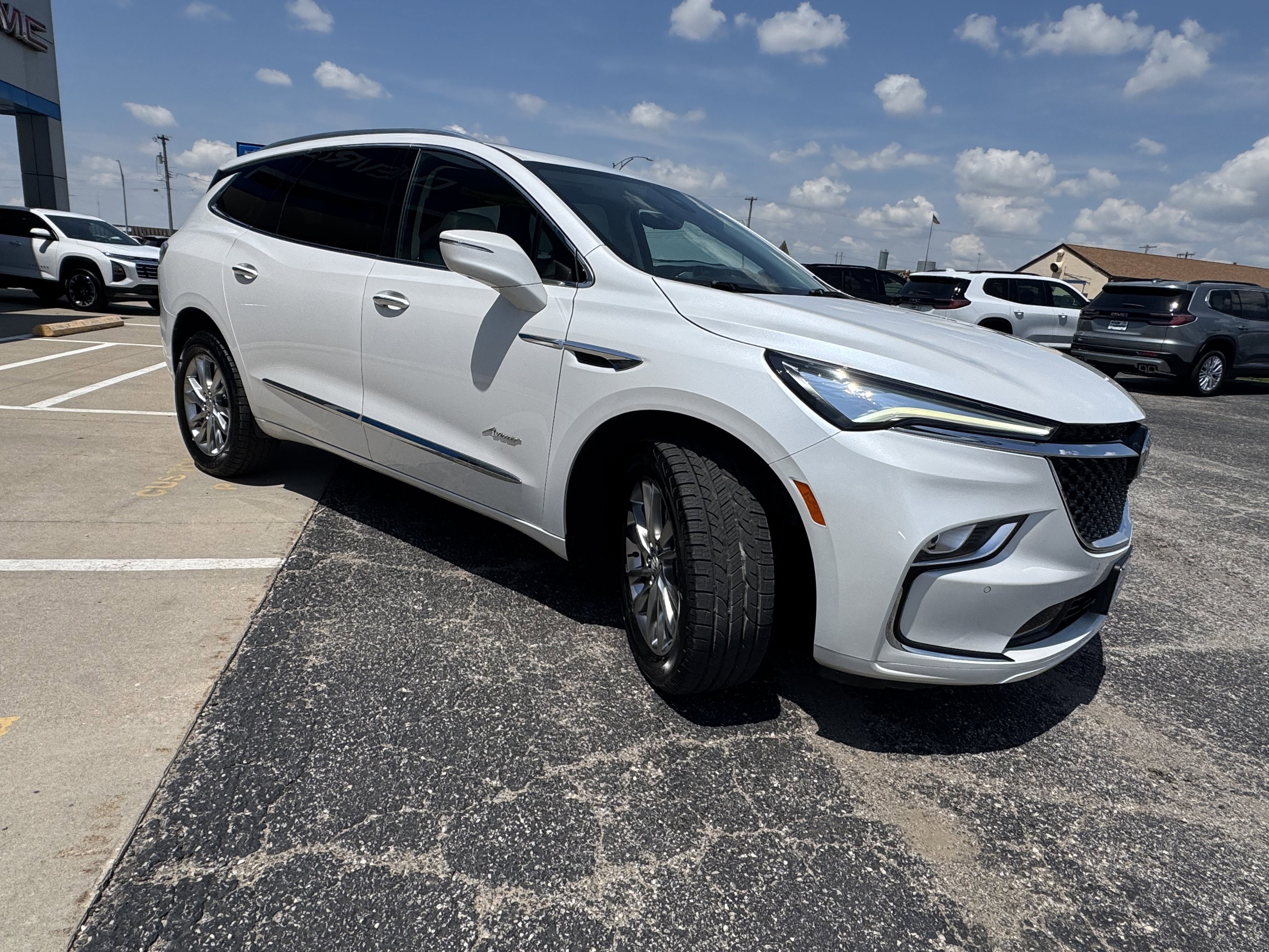 2023 Buick Enclave Avenir