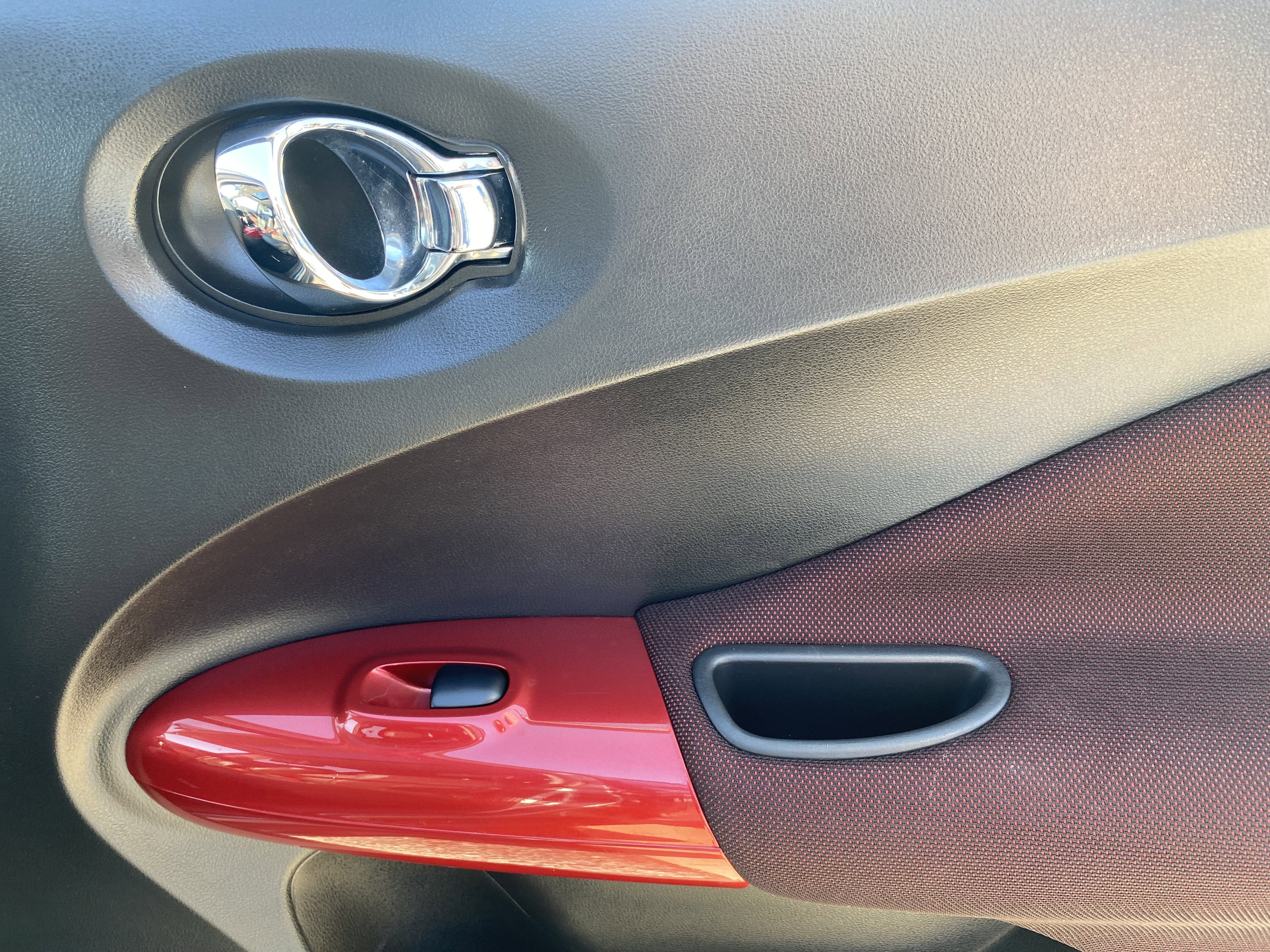 2012 Nissan JUKE SL