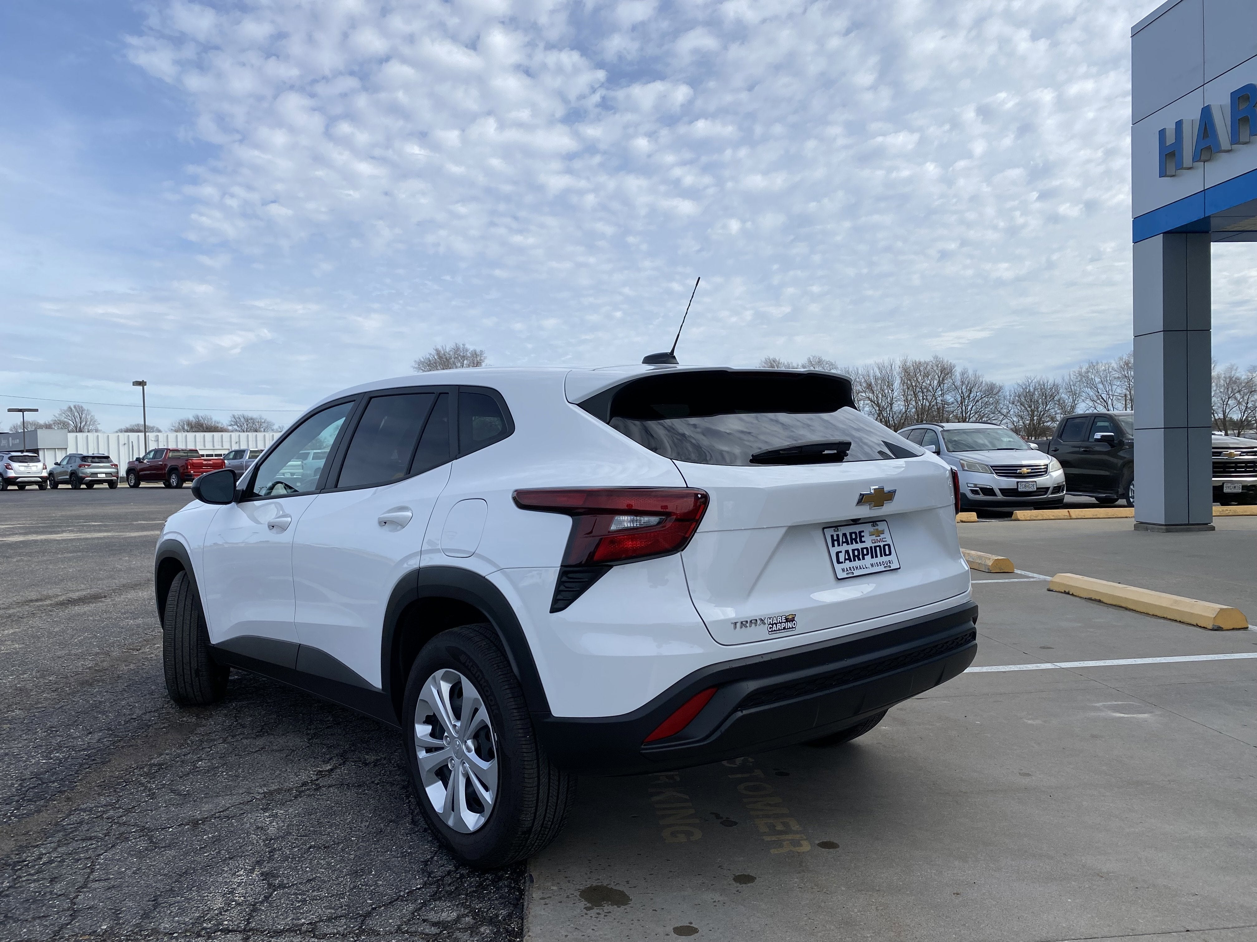 2025 Chevrolet Trax LS